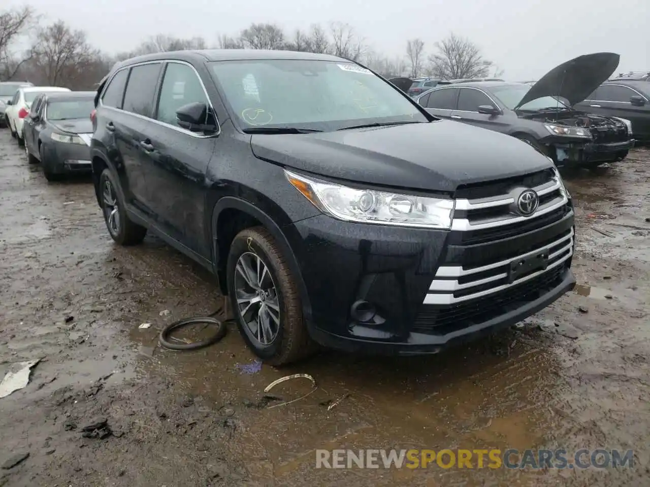 1 Photograph of a damaged car 5TDBZRFH1KS746943 TOYOTA HIGHLANDER 2019