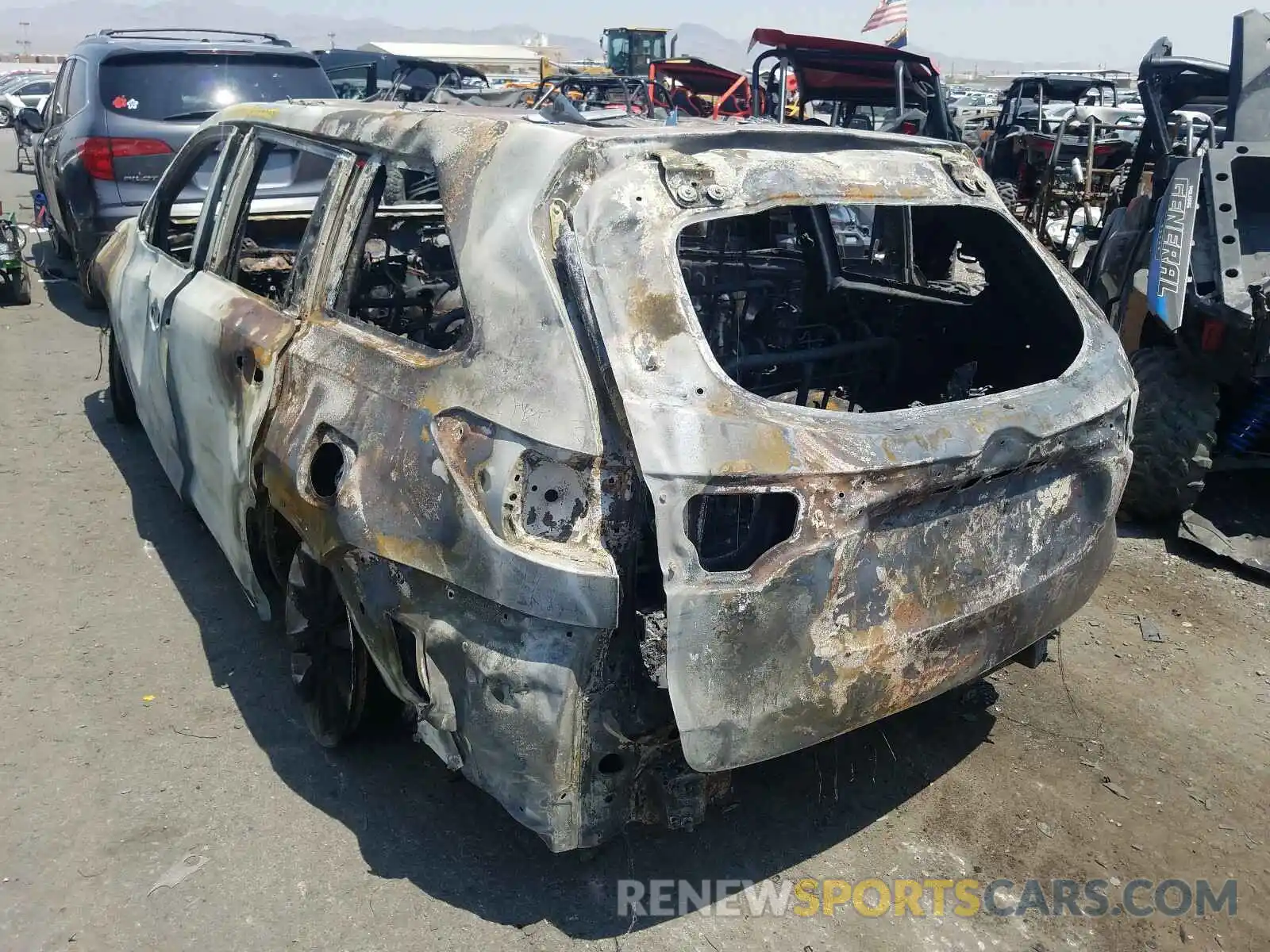 3 Photograph of a damaged car 5TDBZRFH1KS917450 TOYOTA HIGHLANDER 2019