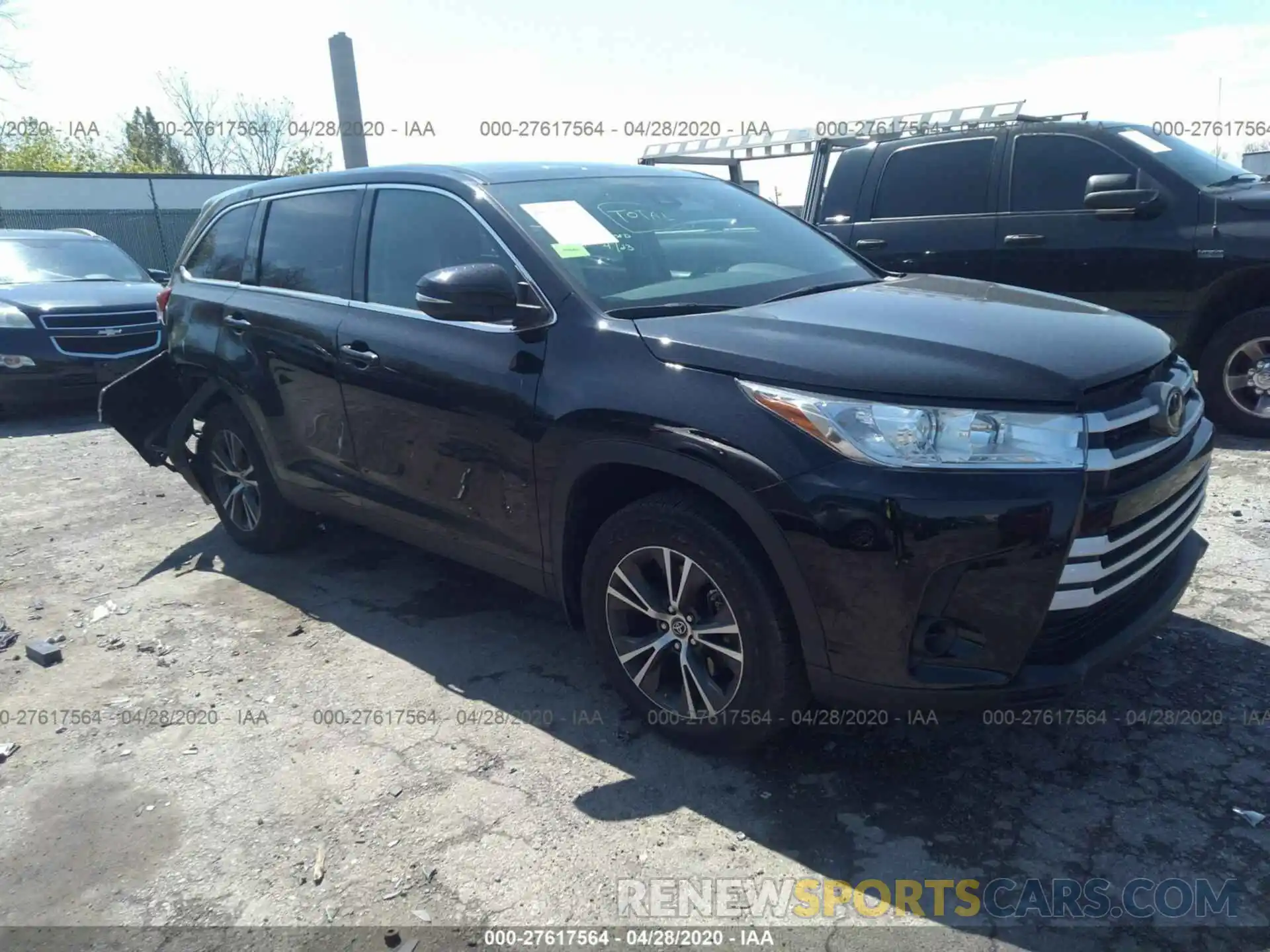 1 Фотография поврежденного автомобиля 5TDBZRFH1KS922230 TOYOTA HIGHLANDER 2019