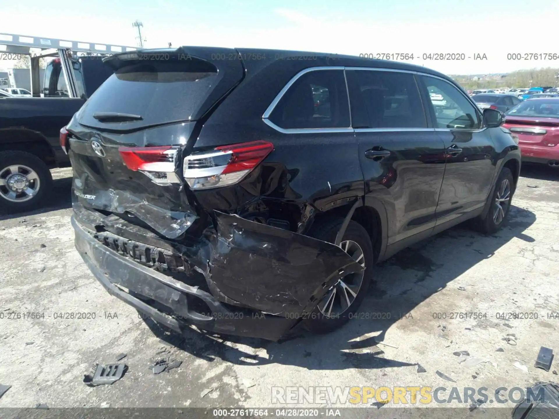 4 Фотография поврежденного автомобиля 5TDBZRFH1KS922230 TOYOTA HIGHLANDER 2019