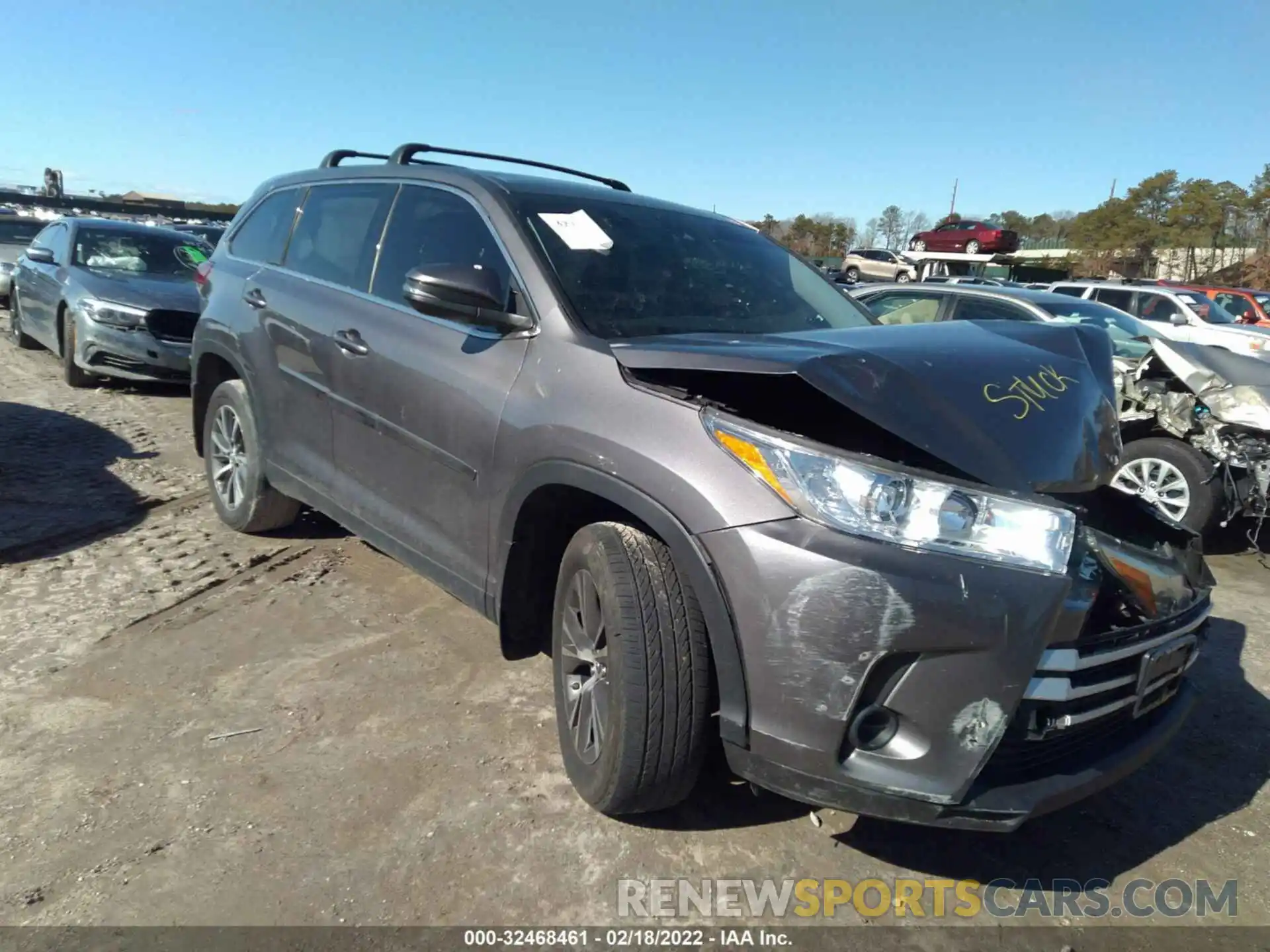 1 Photograph of a damaged car 5TDBZRFH1KS926519 TOYOTA HIGHLANDER 2019