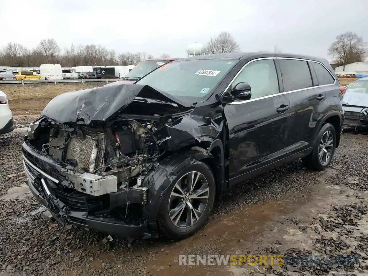 1 Photograph of a damaged car 5TDBZRFH1KS963098 TOYOTA HIGHLANDER 2019