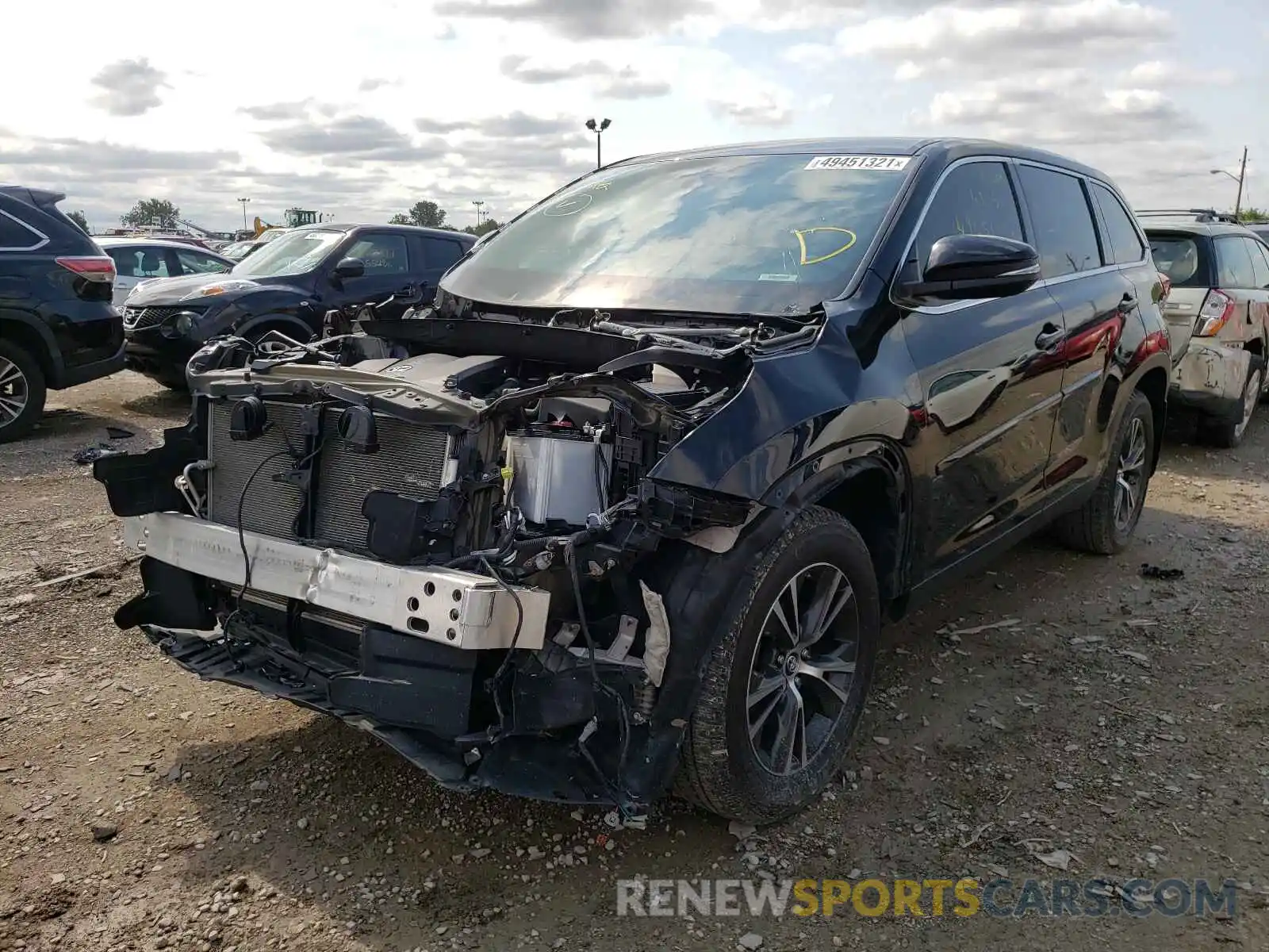 2 Photograph of a damaged car 5TDBZRFH1KS966311 TOYOTA HIGHLANDER 2019