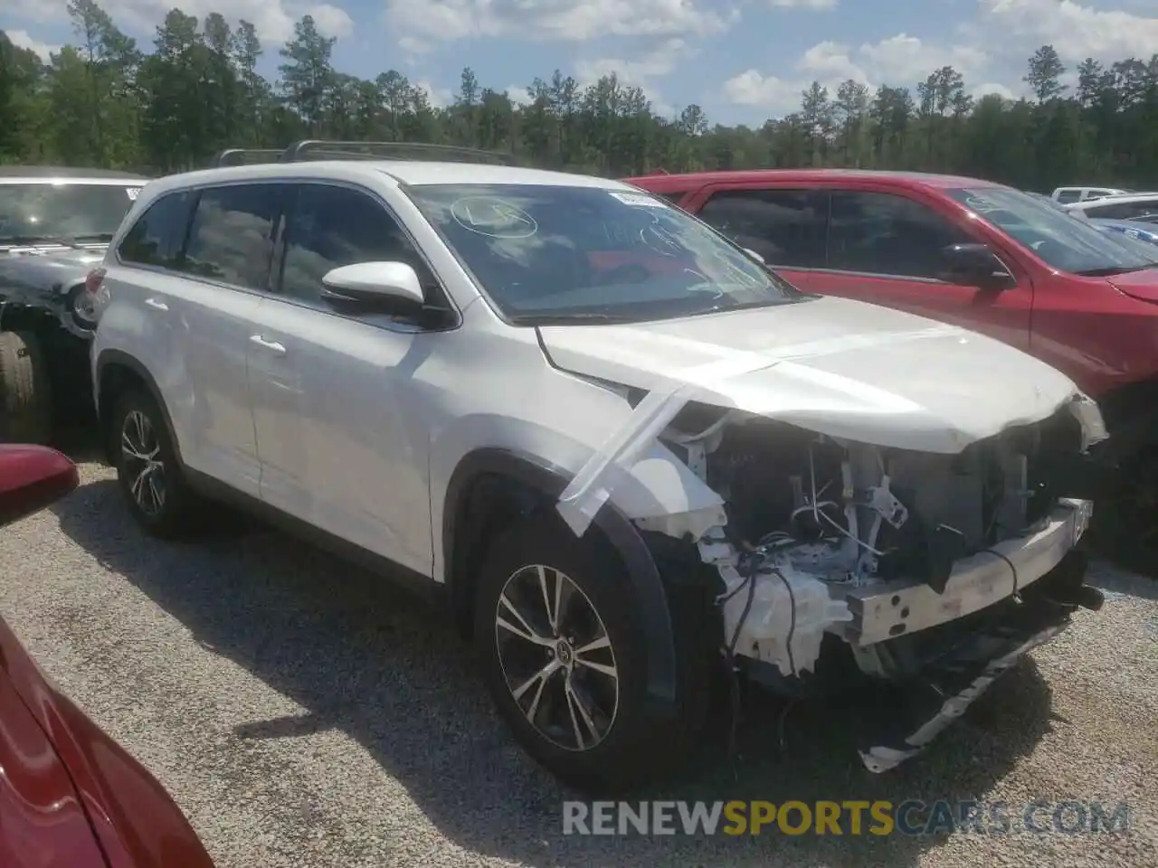 1 Photograph of a damaged car 5TDBZRFH1KS969564 TOYOTA HIGHLANDER 2019