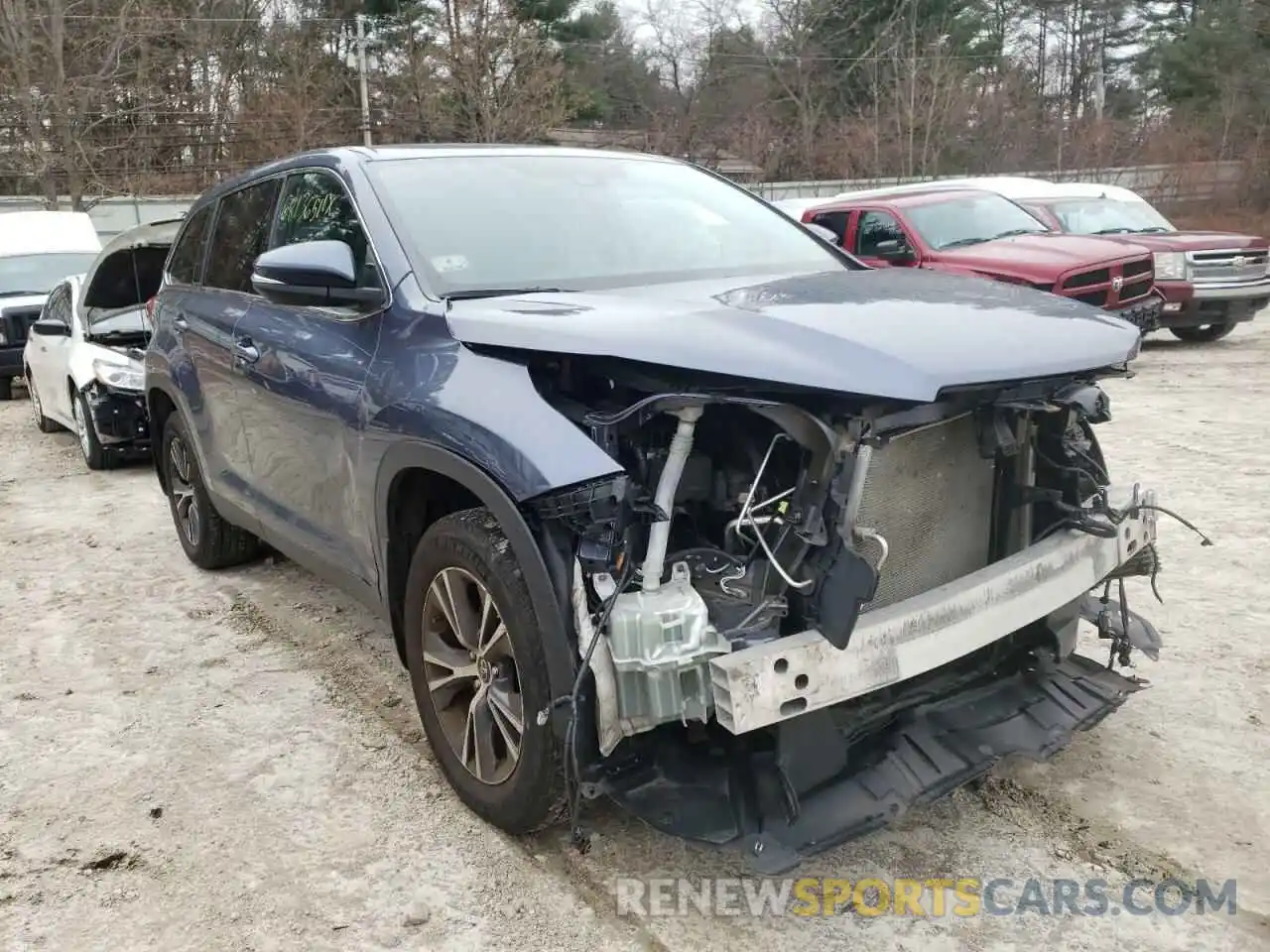 1 Photograph of a damaged car 5TDBZRFH1KS986106 TOYOTA HIGHLANDER 2019