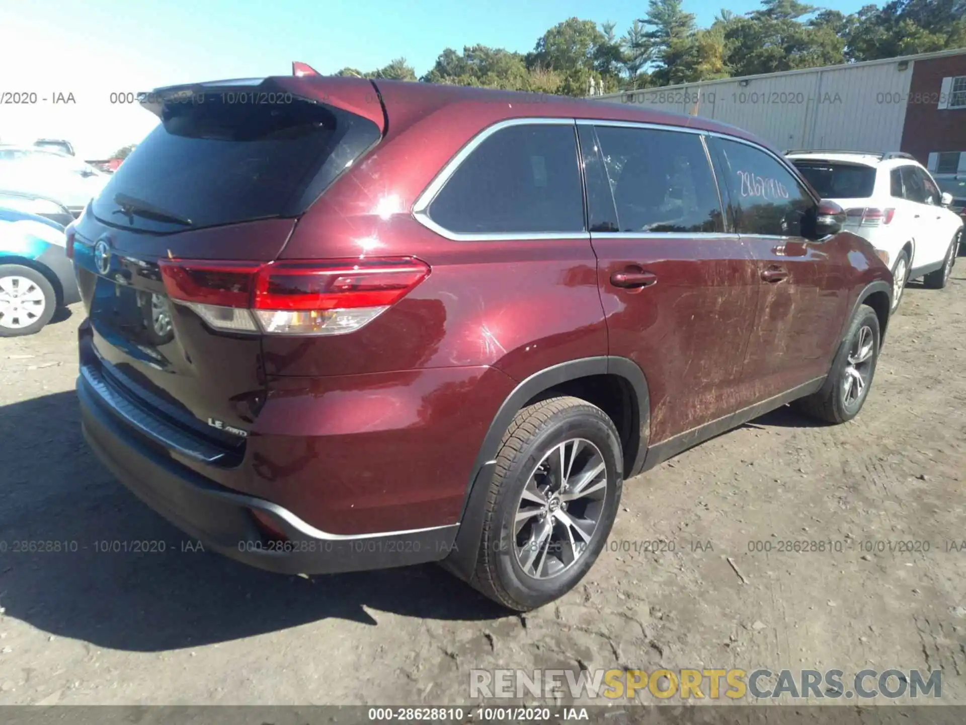 4 Photograph of a damaged car 5TDBZRFH2KS721730 TOYOTA HIGHLANDER 2019