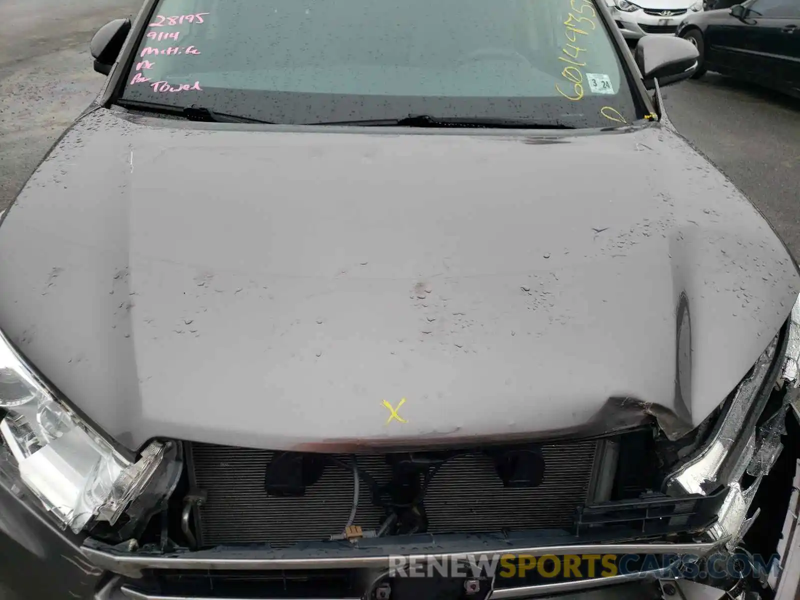 7 Photograph of a damaged car 5TDBZRFH2KS916047 TOYOTA HIGHLANDER 2019