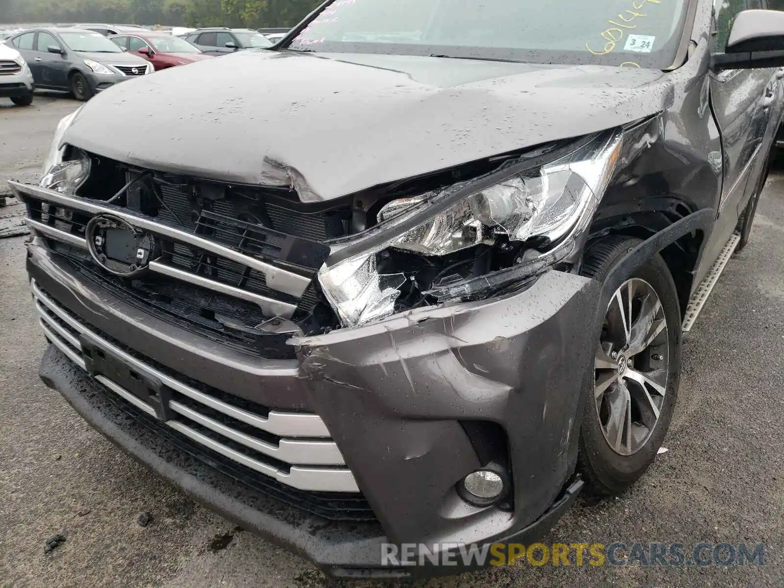 9 Photograph of a damaged car 5TDBZRFH2KS916047 TOYOTA HIGHLANDER 2019