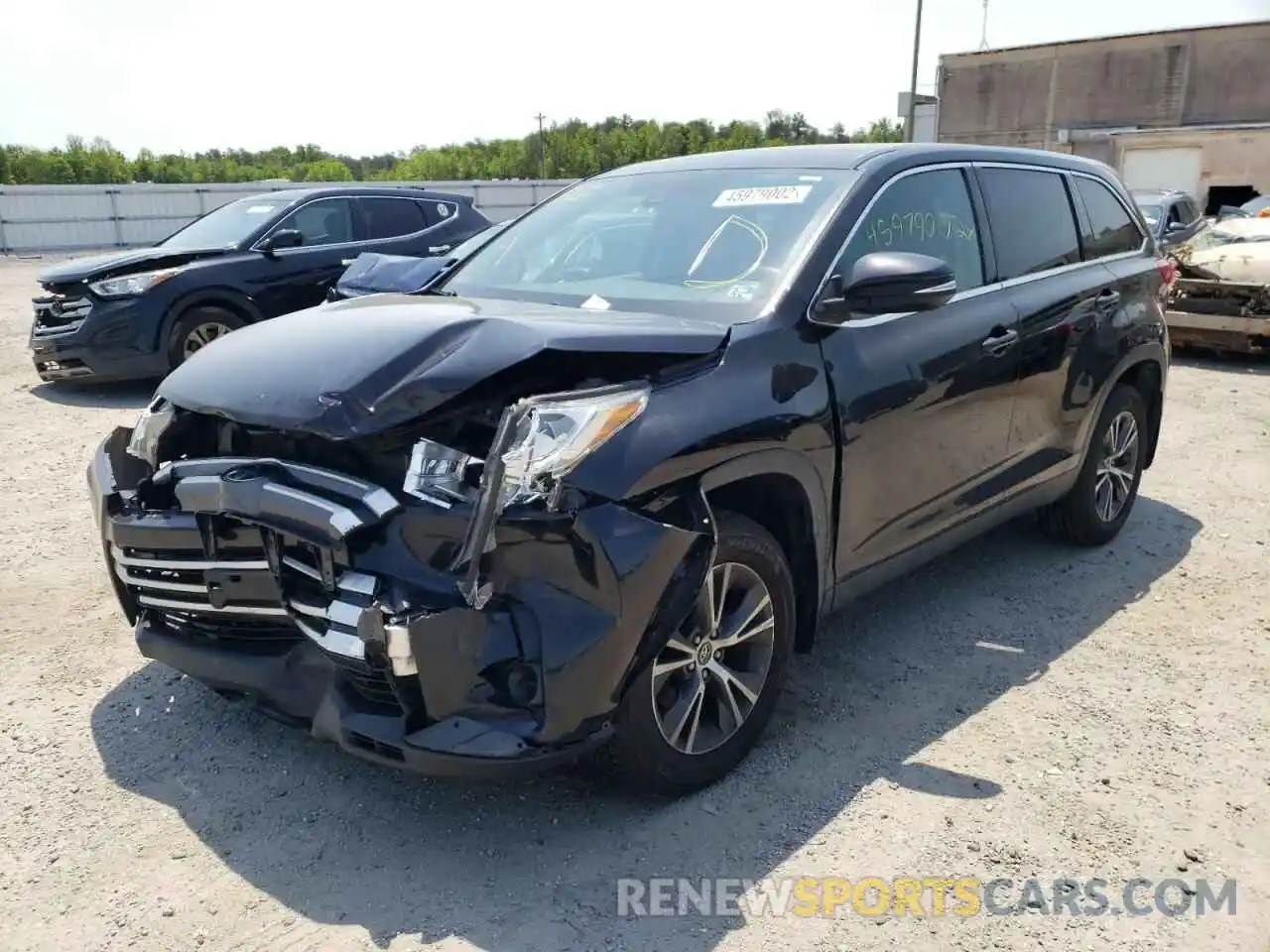 2 Photograph of a damaged car 5TDBZRFH2KS918154 TOYOTA HIGHLANDER 2019