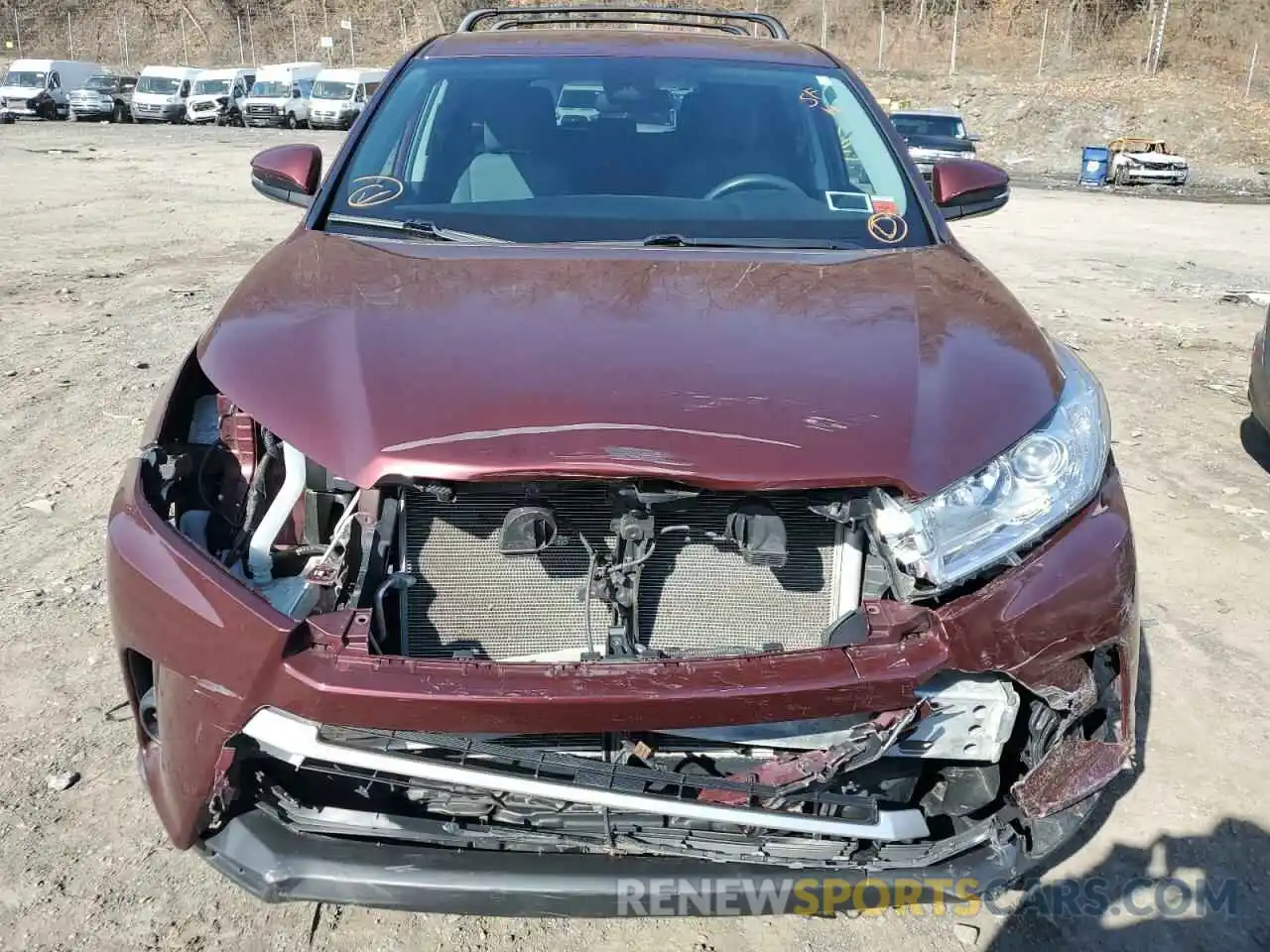 5 Photograph of a damaged car 5TDBZRFH2KS927663 TOYOTA HIGHLANDER 2019