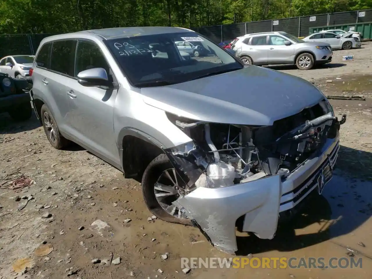 1 Photograph of a damaged car 5TDBZRFH2KS944303 TOYOTA HIGHLANDER 2019