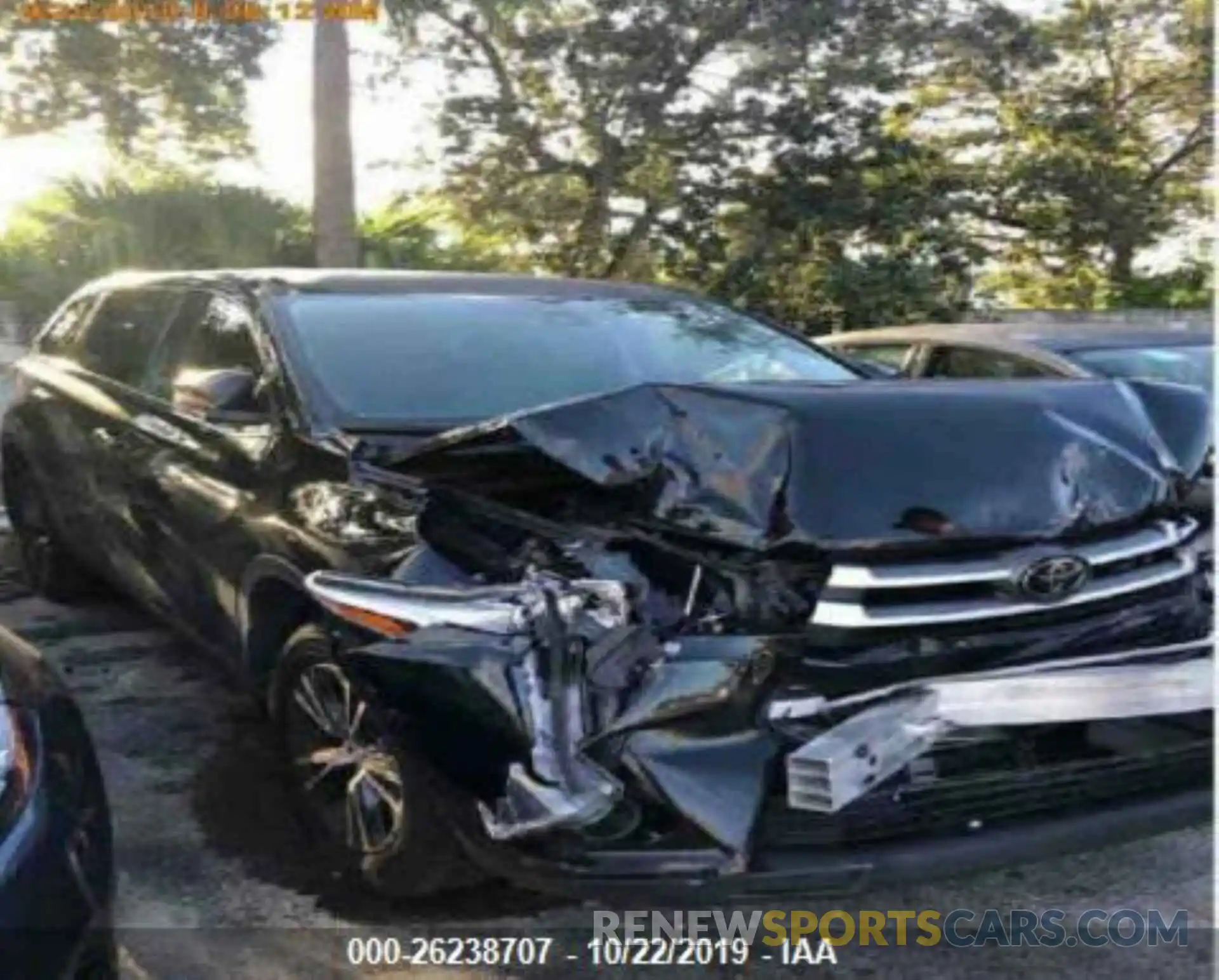 1 Photograph of a damaged car 5TDBZRFH2KS946228 TOYOTA HIGHLANDER 2019