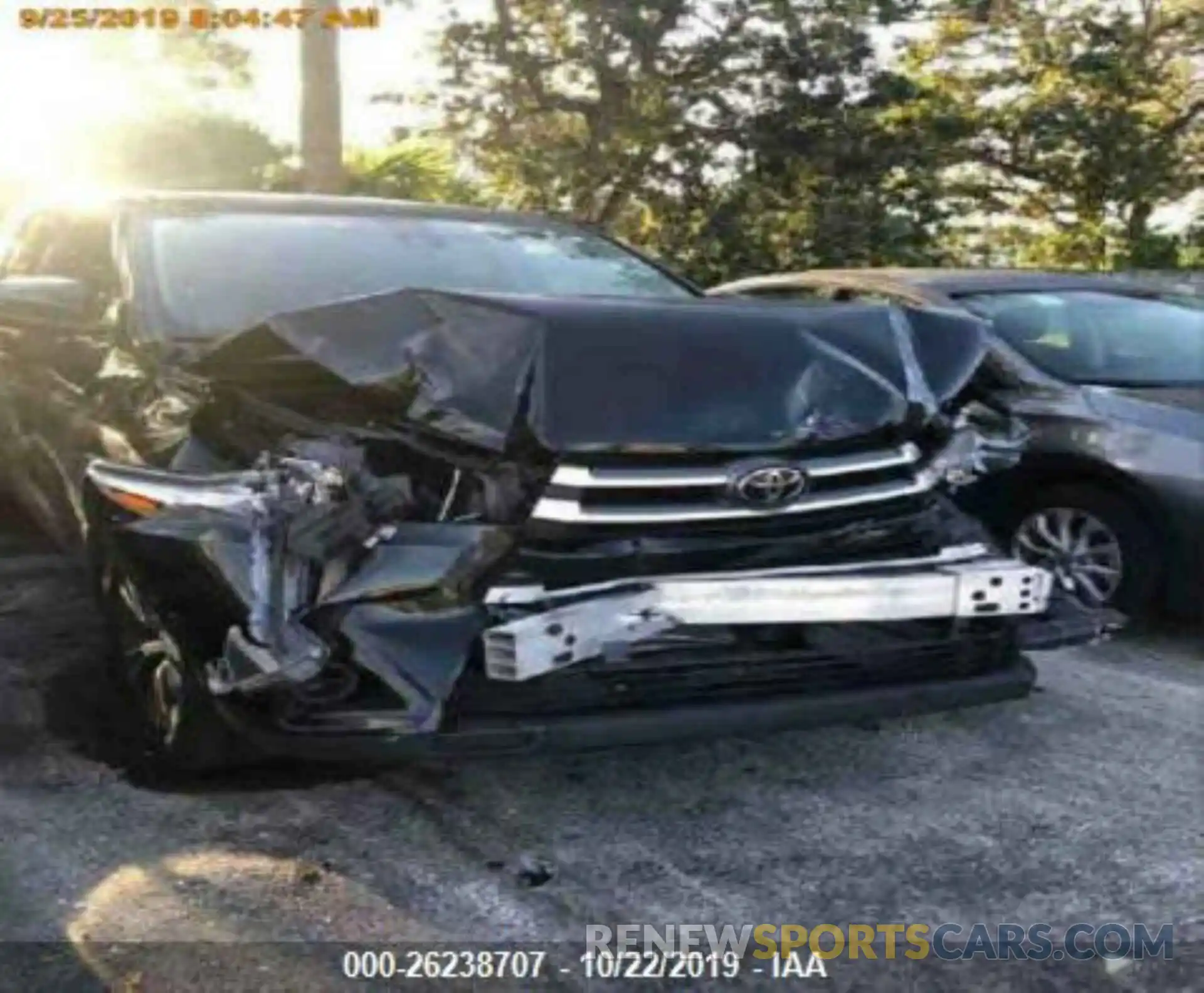 6 Photograph of a damaged car 5TDBZRFH2KS946228 TOYOTA HIGHLANDER 2019