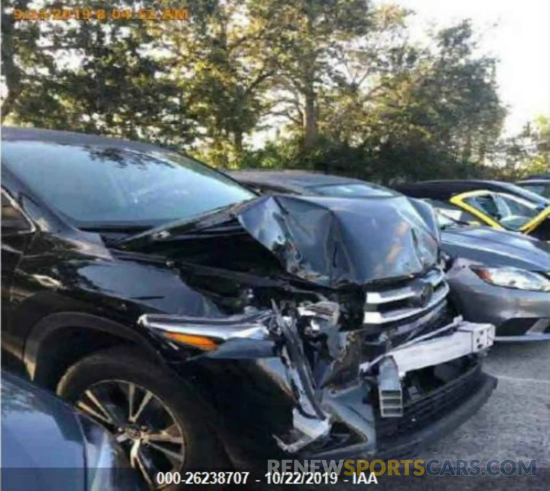 8 Photograph of a damaged car 5TDBZRFH2KS946228 TOYOTA HIGHLANDER 2019