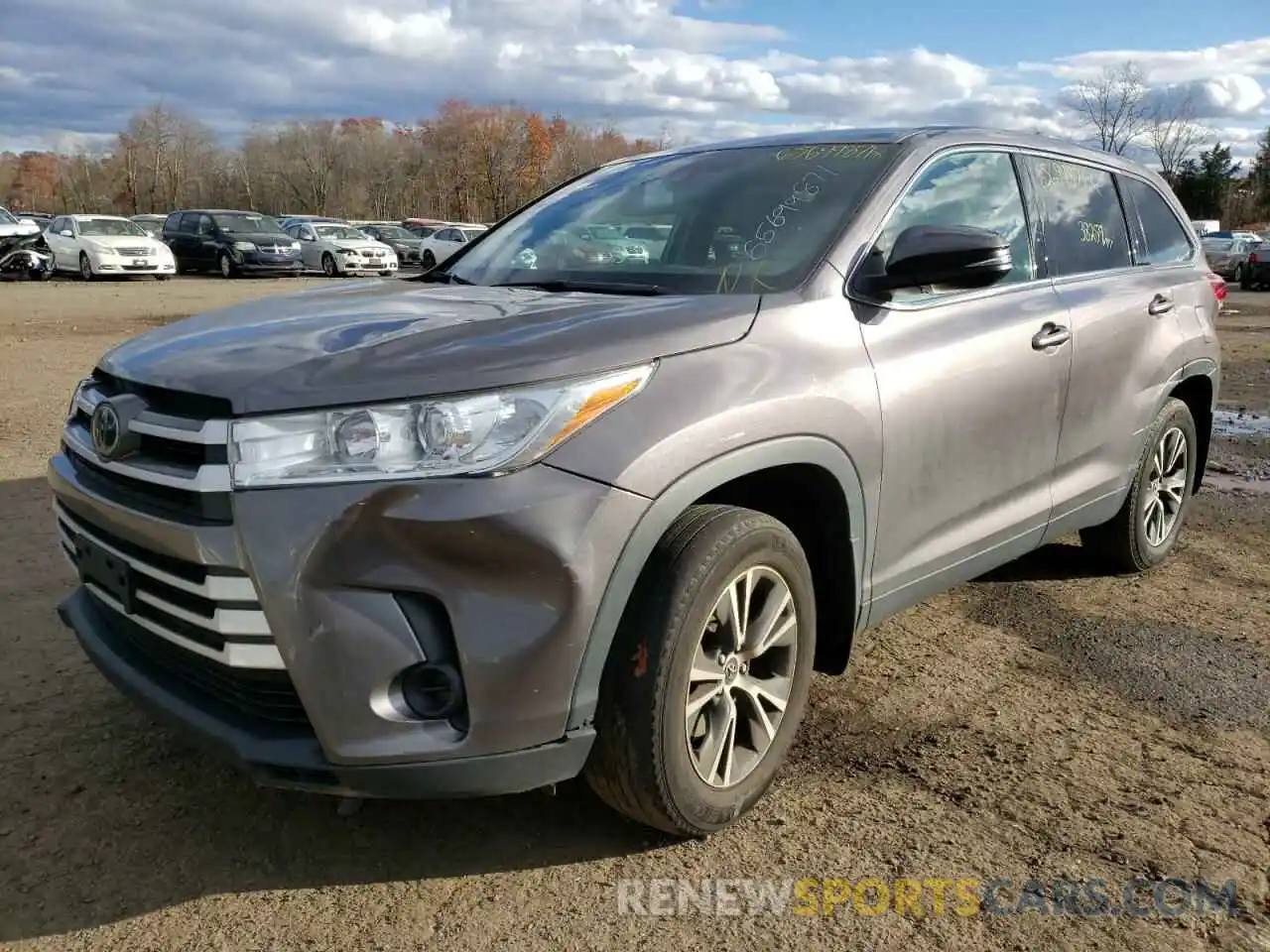 2 Photograph of a damaged car 5TDBZRFH2KS951798 TOYOTA HIGHLANDER 2019