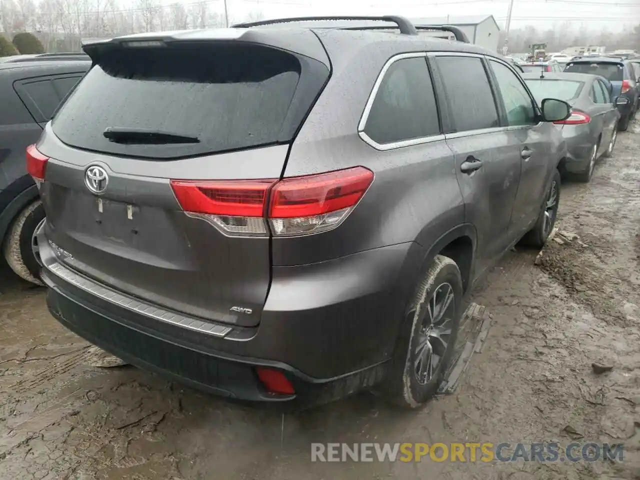 4 Фотография поврежденного автомобиля 5TDBZRFH2KS964762 TOYOTA HIGHLANDER 2019