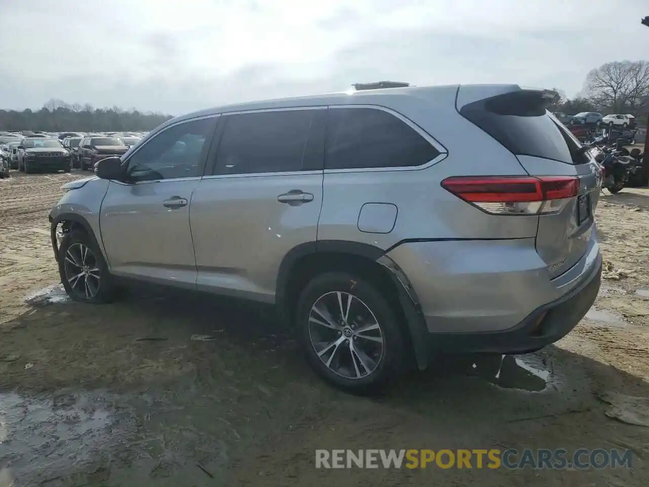 2 Photograph of a damaged car 5TDBZRFH2KS967404 TOYOTA HIGHLANDER 2019