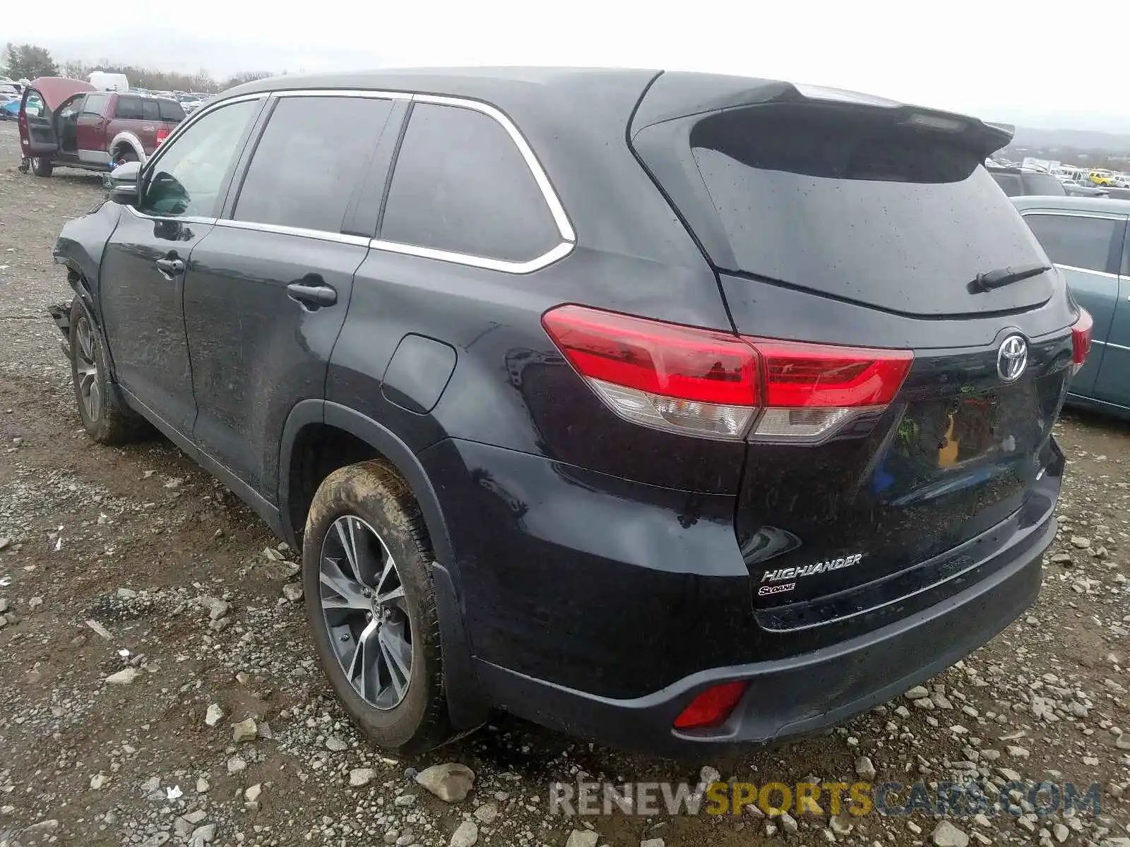 3 Photograph of a damaged car 5TDBZRFH2KS969718 TOYOTA HIGHLANDER 2019