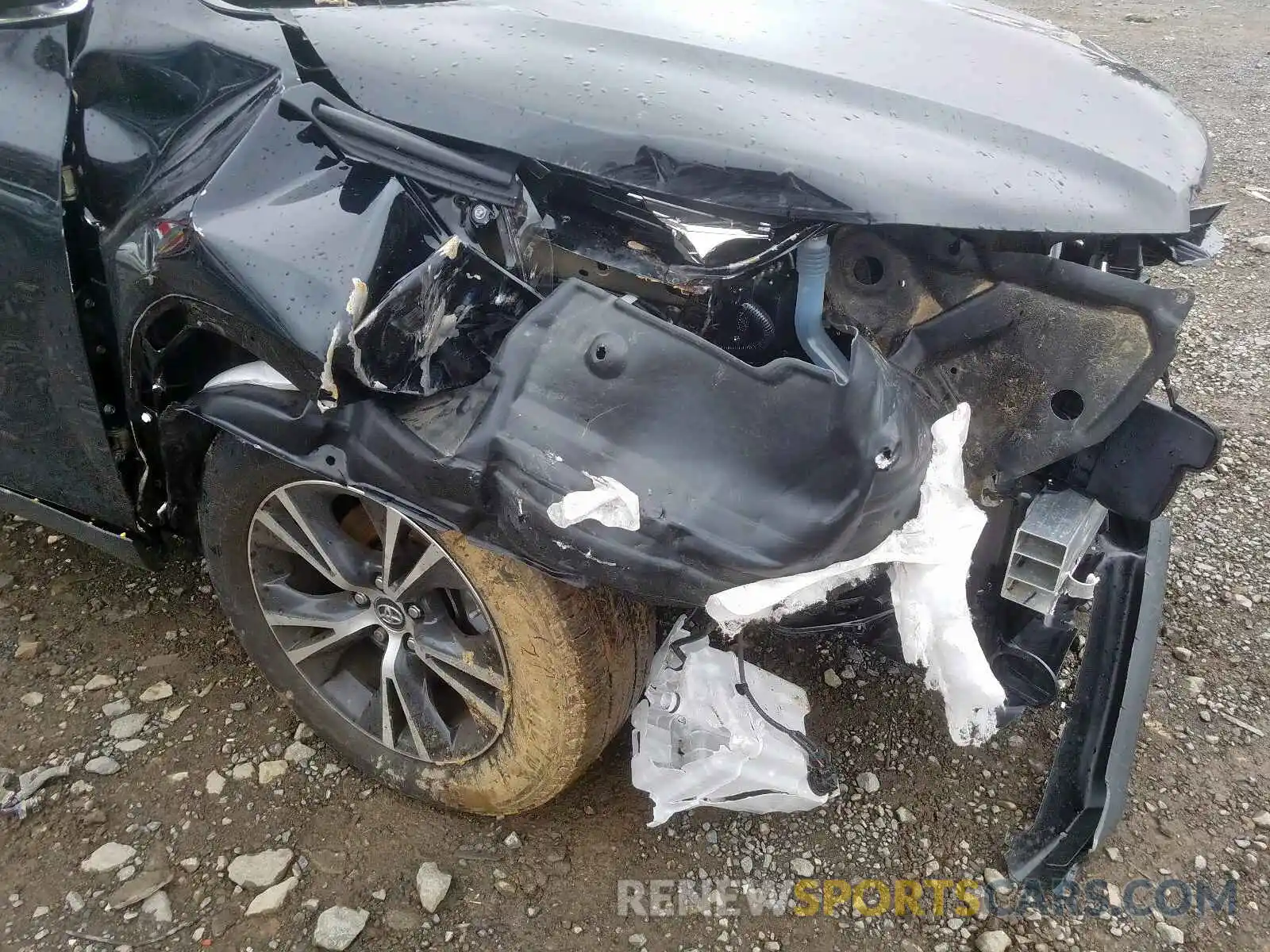 9 Photograph of a damaged car 5TDBZRFH2KS969718 TOYOTA HIGHLANDER 2019