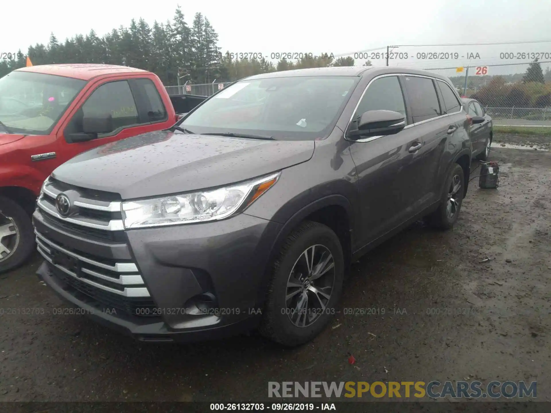 2 Photograph of a damaged car 5TDBZRFH2KS978063 TOYOTA HIGHLANDER 2019