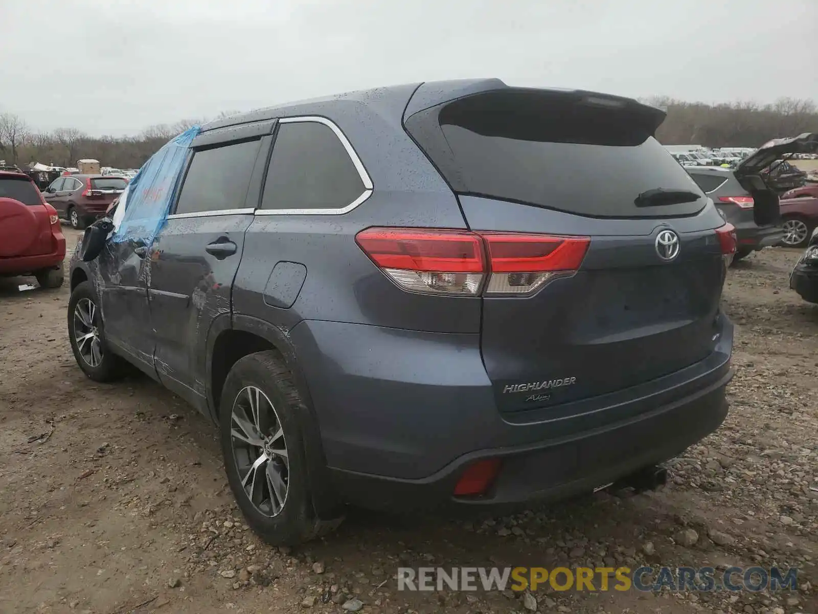 3 Photograph of a damaged car 5TDBZRFH2KS981870 TOYOTA HIGHLANDER 2019