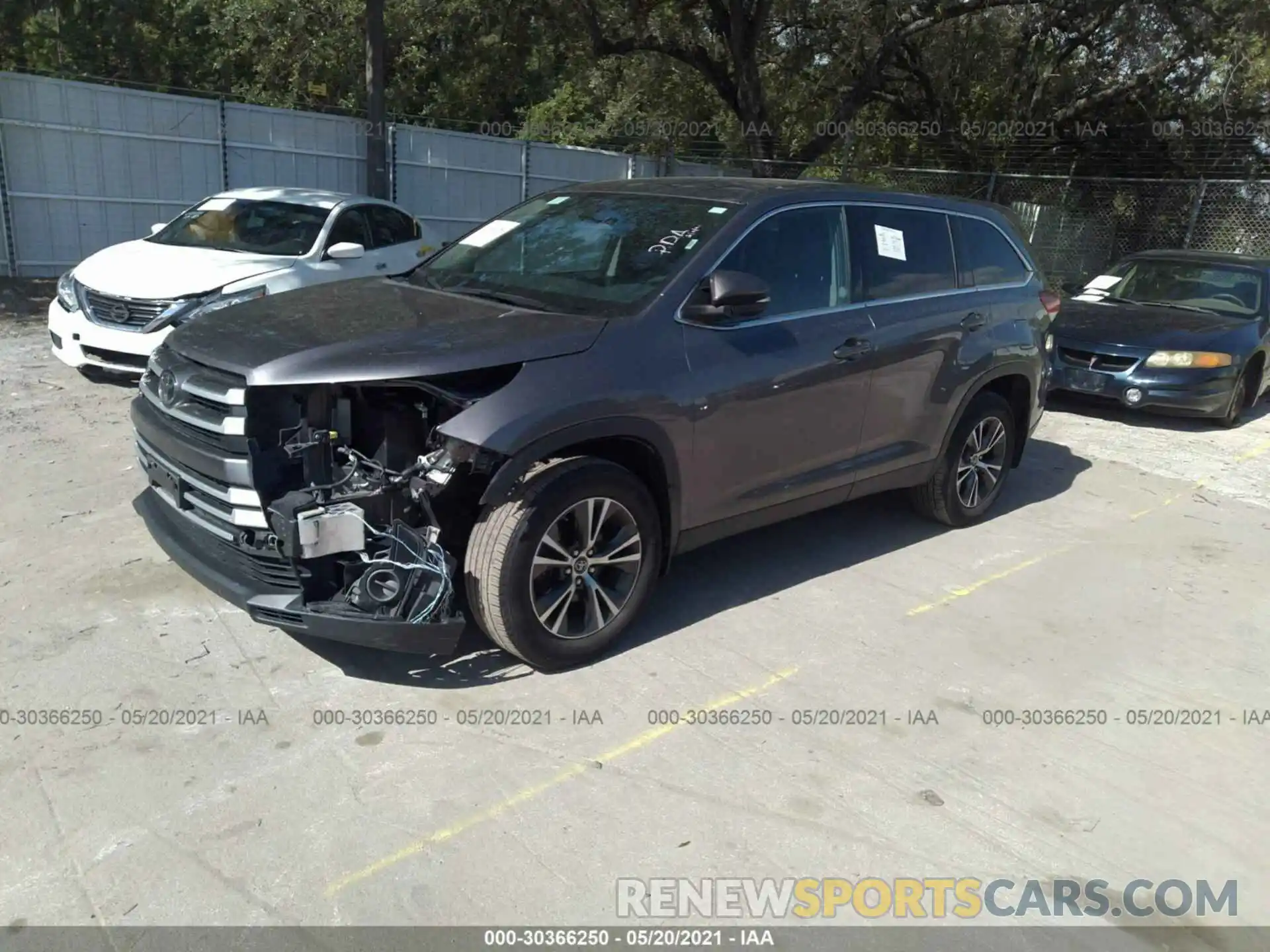 2 Photograph of a damaged car 5TDBZRFH2KS990553 TOYOTA HIGHLANDER 2019