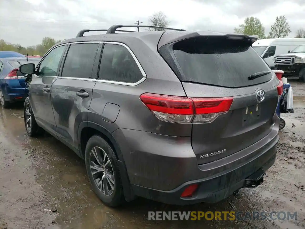 3 Photograph of a damaged car 5TDBZRFH2KS996787 TOYOTA HIGHLANDER 2019