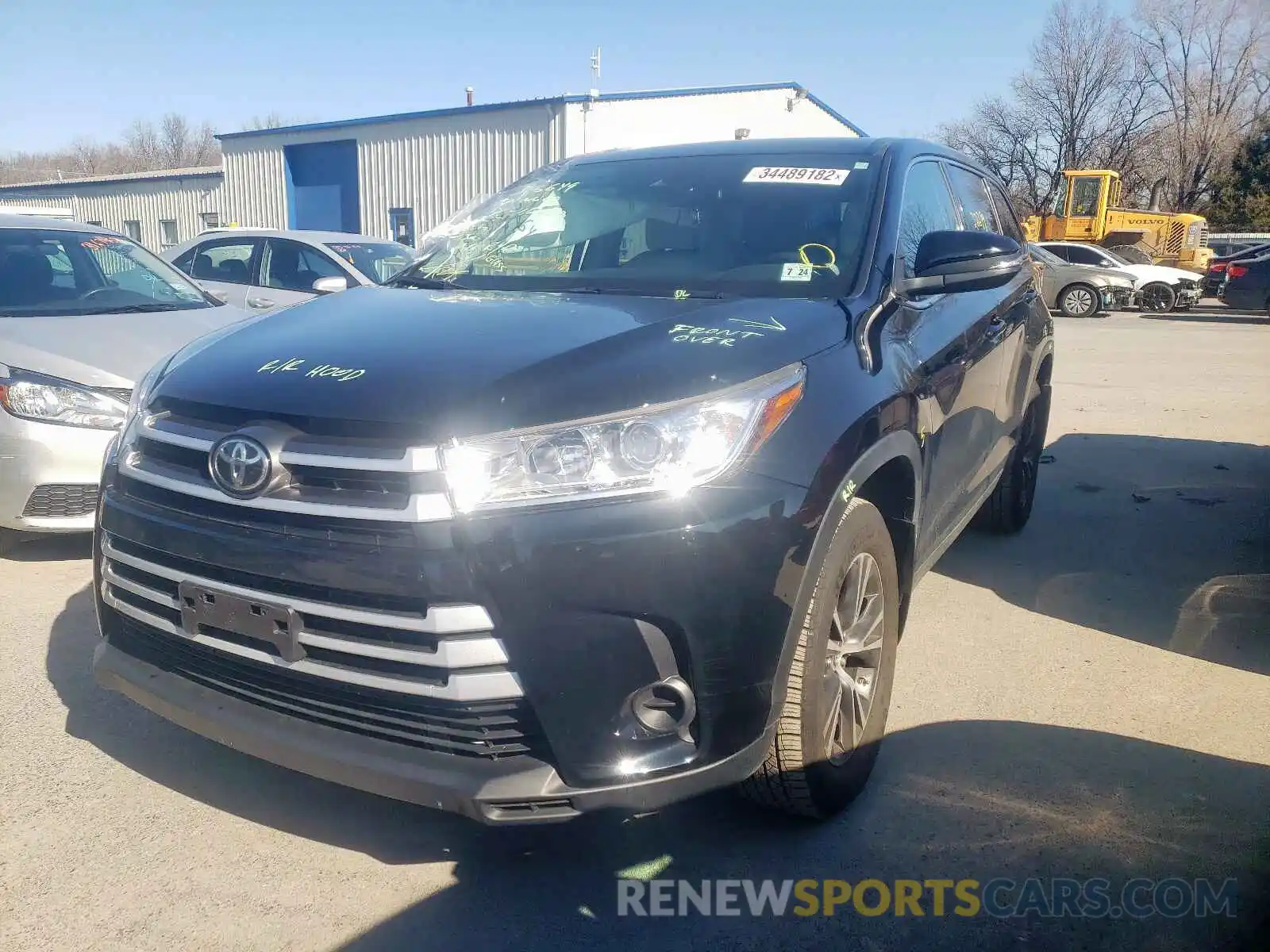 2 Photograph of a damaged car 5TDBZRFH3KS710462 TOYOTA HIGHLANDER 2019