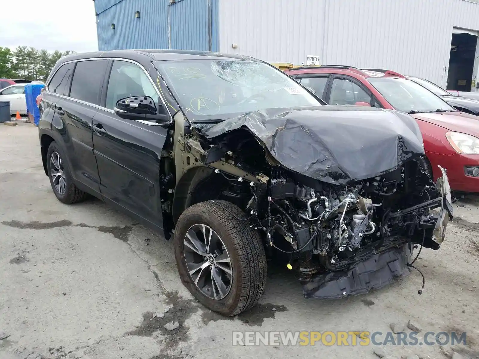 1 Photograph of a damaged car 5TDBZRFH3KS746667 TOYOTA HIGHLANDER 2019