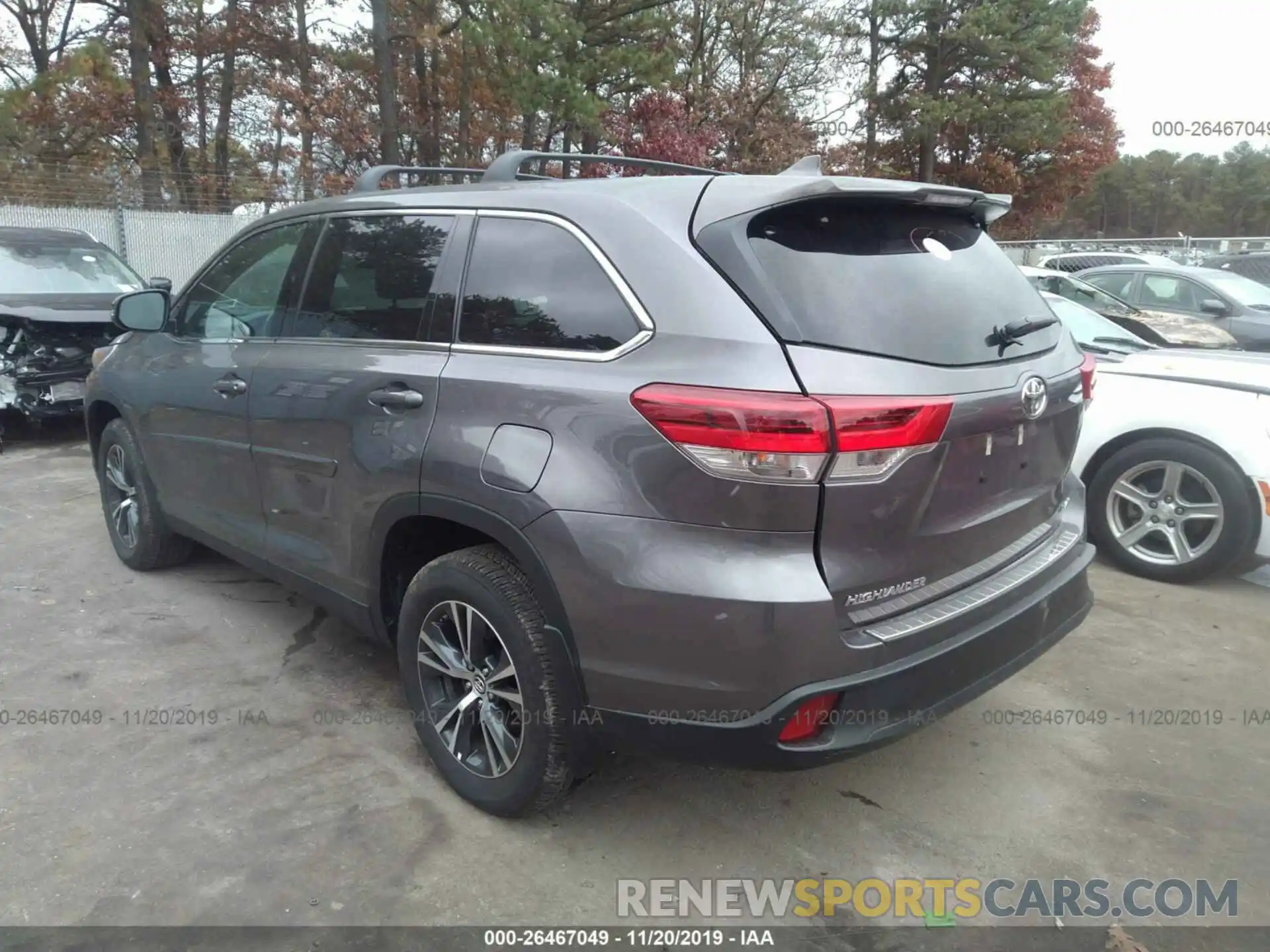 3 Photograph of a damaged car 5TDBZRFH3KS917403 TOYOTA HIGHLANDER 2019