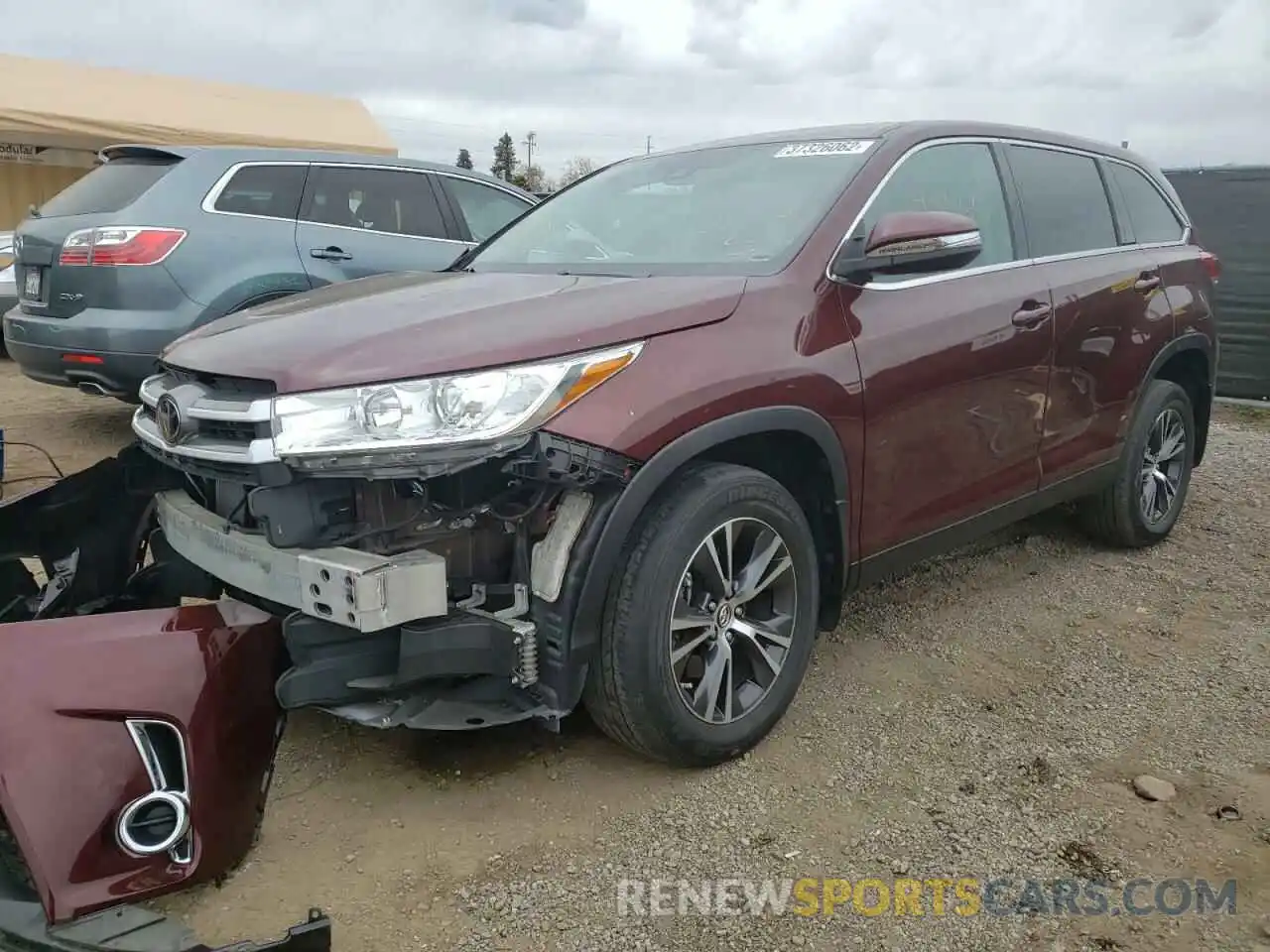 2 Photograph of a damaged car 5TDBZRFH3KS918048 TOYOTA HIGHLANDER 2019