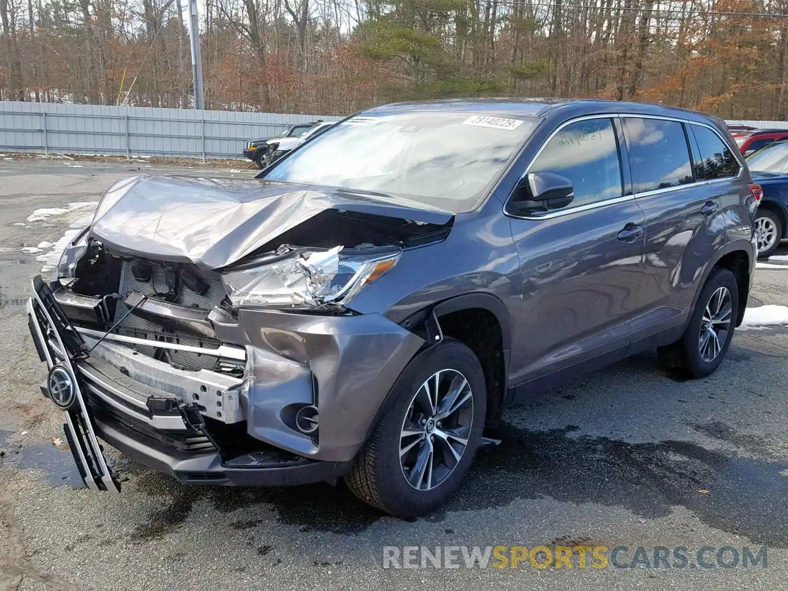 2 Photograph of a damaged car 5TDBZRFH3KS921614 TOYOTA HIGHLANDER 2019