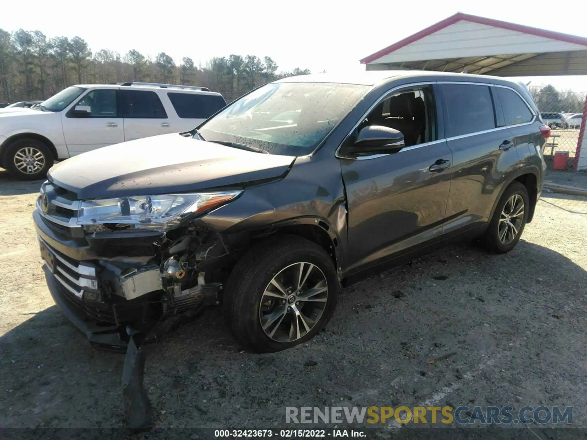 2 Photograph of a damaged car 5TDBZRFH3KS931091 TOYOTA HIGHLANDER 2019