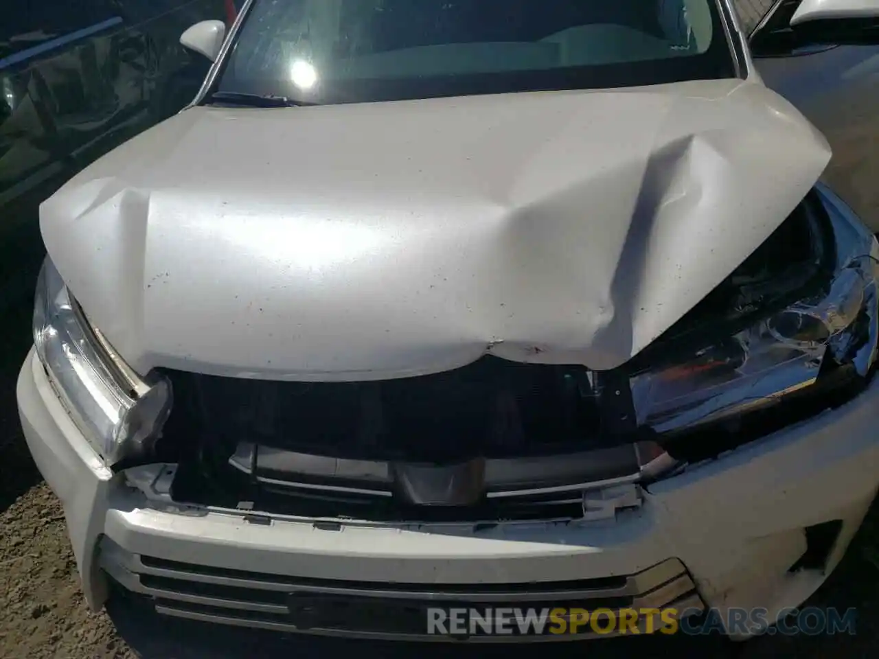 7 Photograph of a damaged car 5TDBZRFH3KS933827 TOYOTA HIGHLANDER 2019