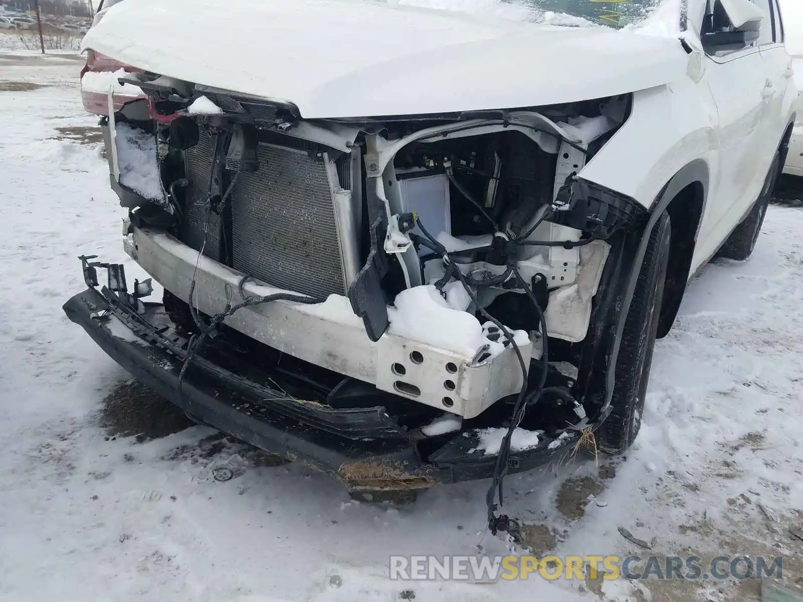 9 Фотография поврежденного автомобиля 5TDBZRFH3KS934704 TOYOTA HIGHLANDER 2019