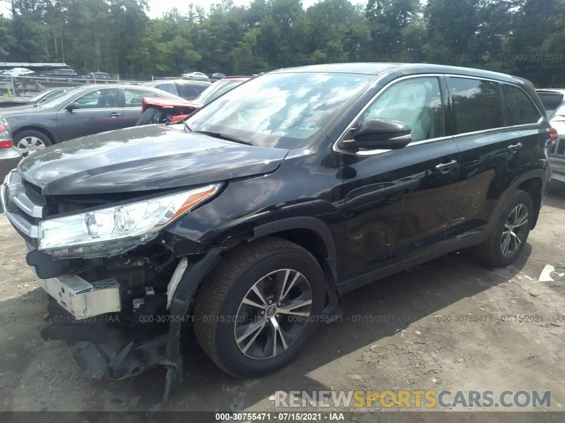 2 Photograph of a damaged car 5TDBZRFH3KS939188 TOYOTA HIGHLANDER 2019