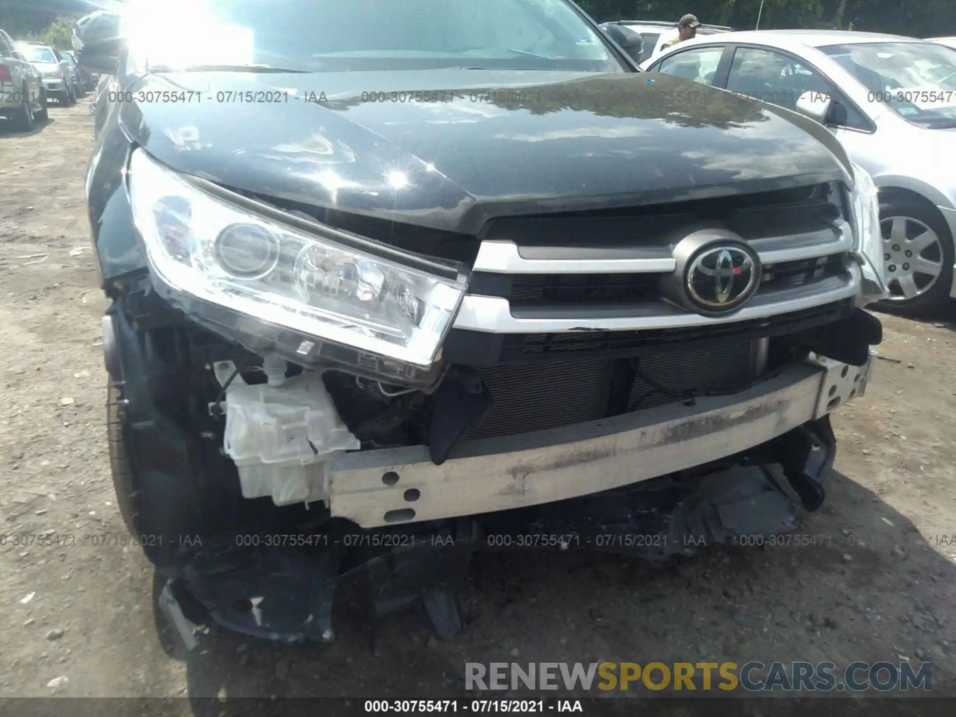 6 Photograph of a damaged car 5TDBZRFH3KS939188 TOYOTA HIGHLANDER 2019