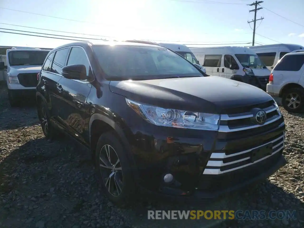 1 Photograph of a damaged car 5TDBZRFH3KS959277 TOYOTA HIGHLANDER 2019