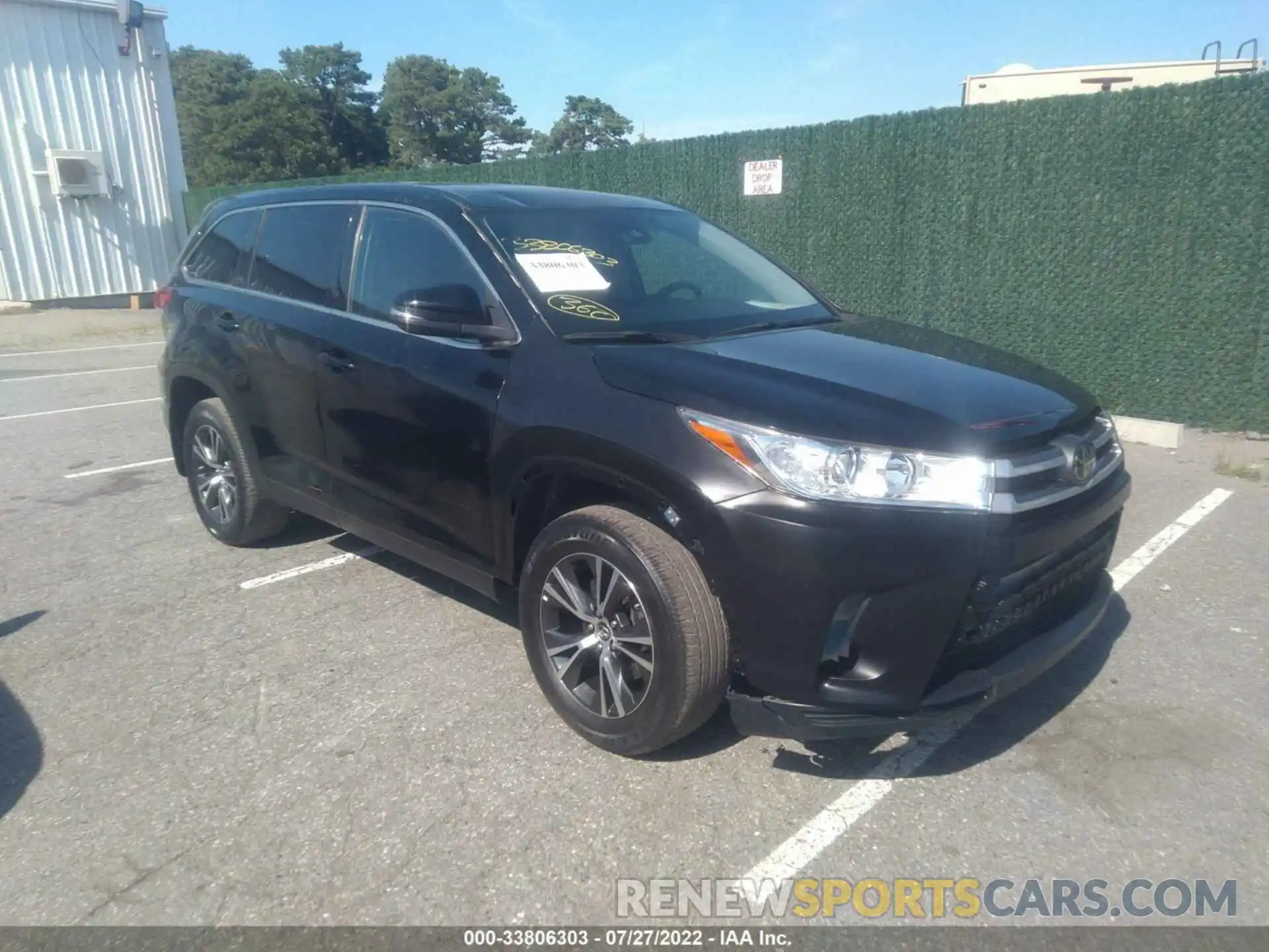 1 Photograph of a damaged car 5TDBZRFH3KS963684 TOYOTA HIGHLANDER 2019