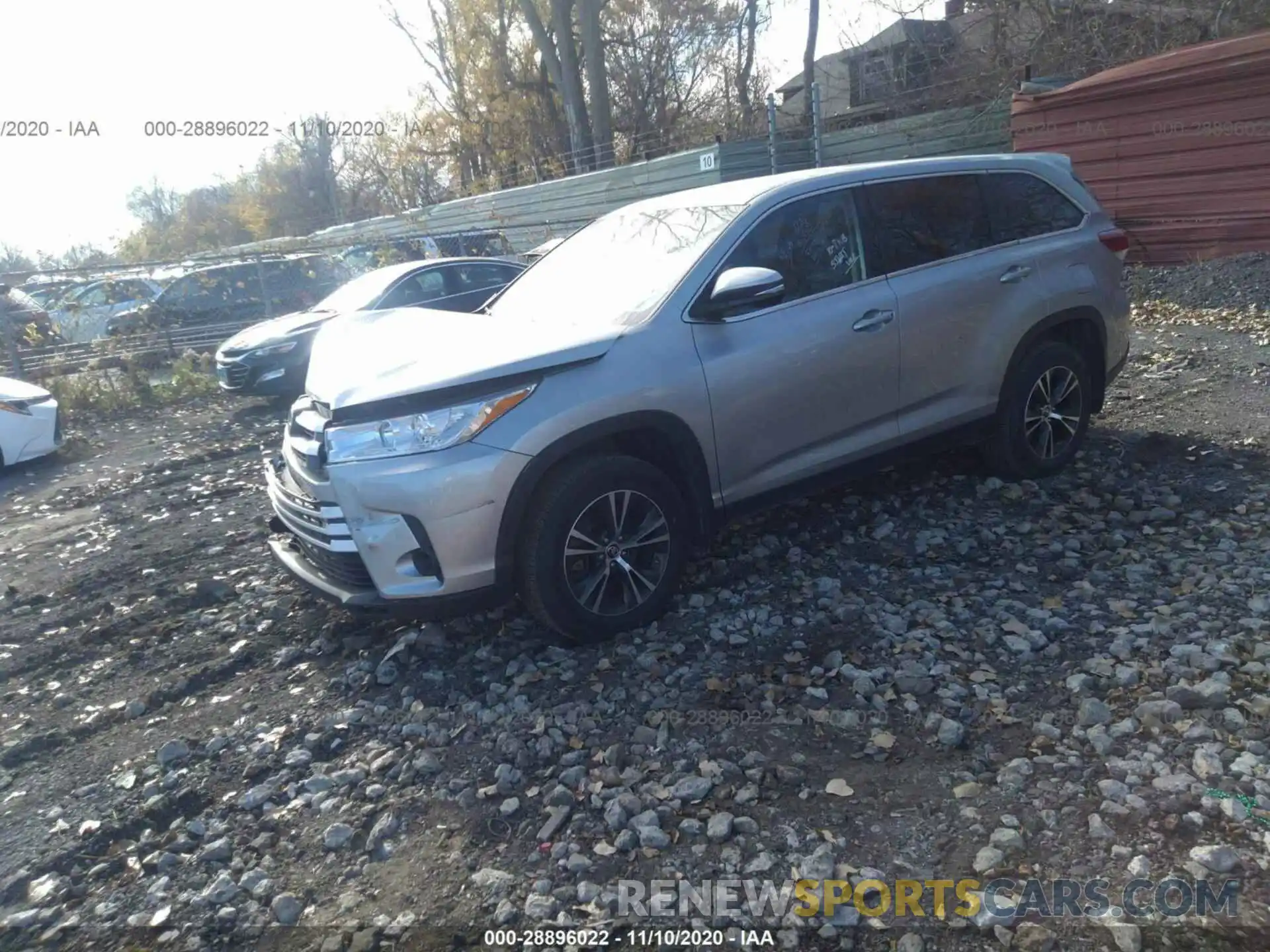 2 Фотография поврежденного автомобиля 5TDBZRFH3KS966620 TOYOTA HIGHLANDER 2019