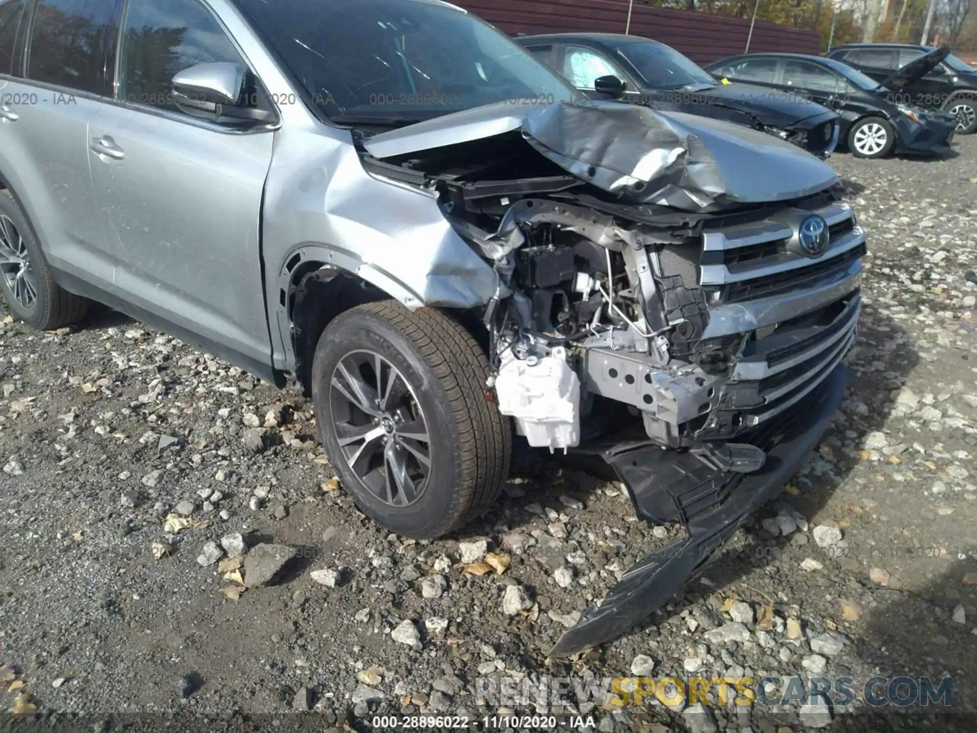 6 Фотография поврежденного автомобиля 5TDBZRFH3KS966620 TOYOTA HIGHLANDER 2019