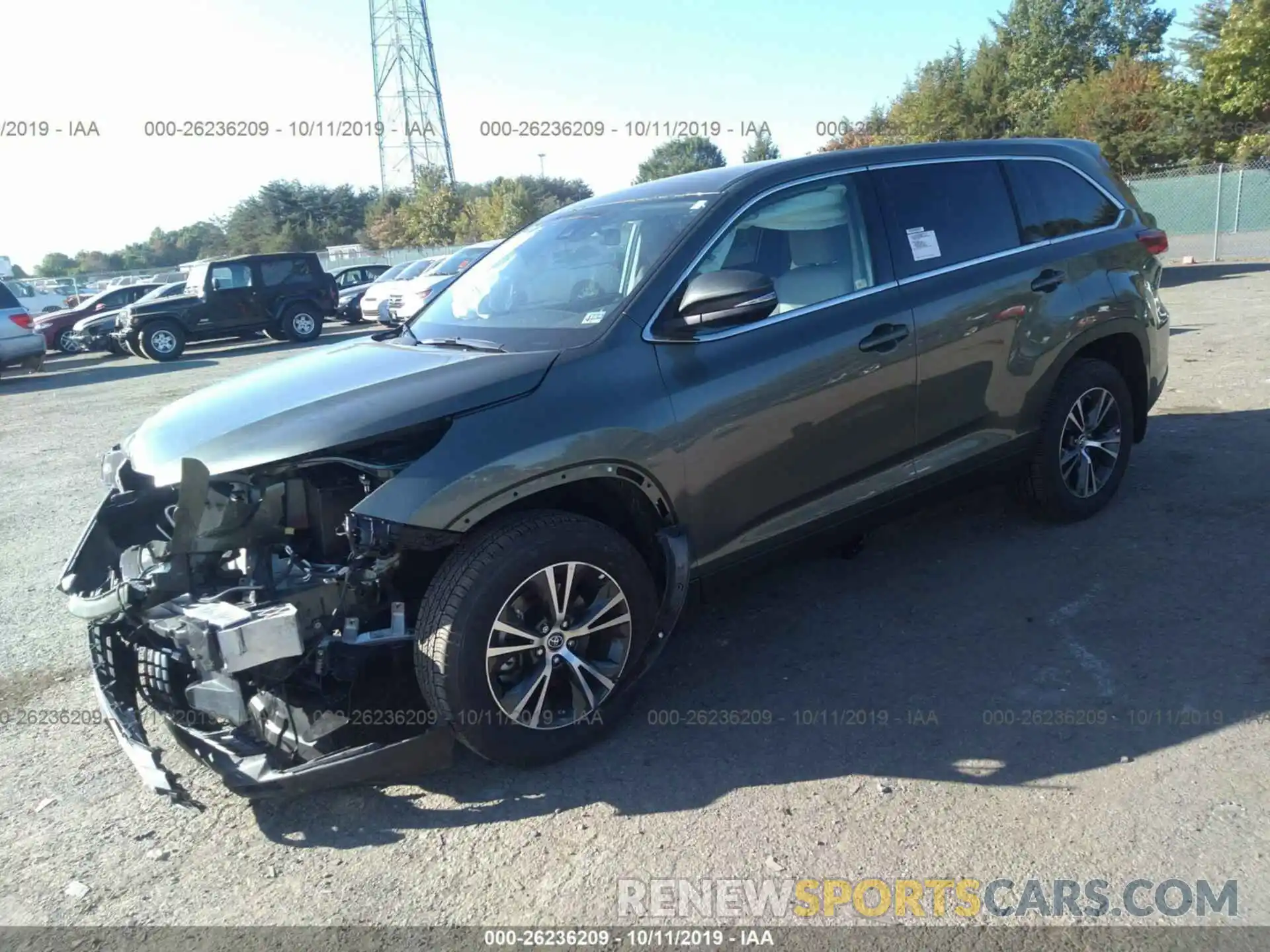 2 Photograph of a damaged car 5TDBZRFH3KS982591 TOYOTA HIGHLANDER 2019