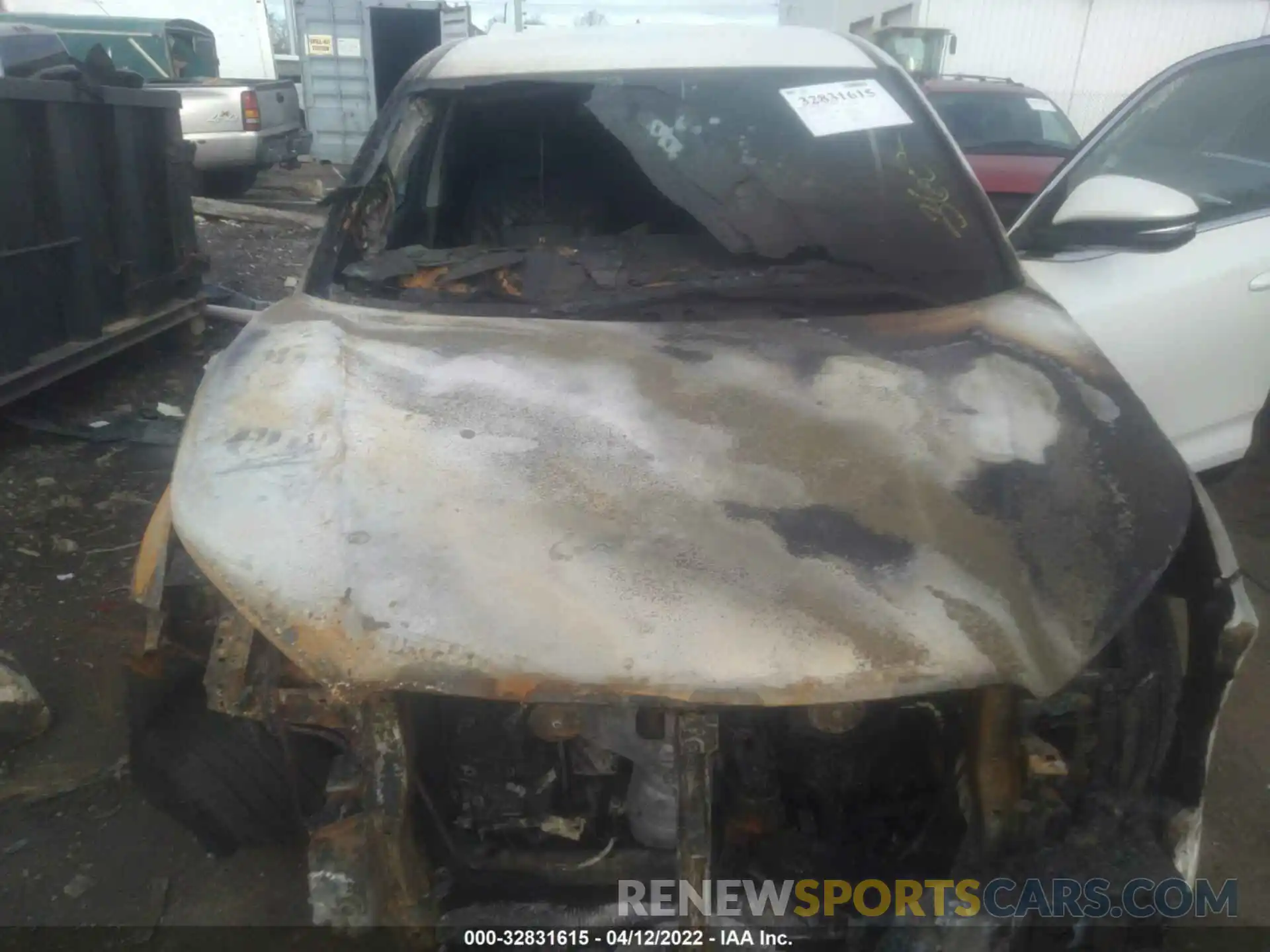 10 Photograph of a damaged car 5TDBZRFH3KS993803 TOYOTA HIGHLANDER 2019