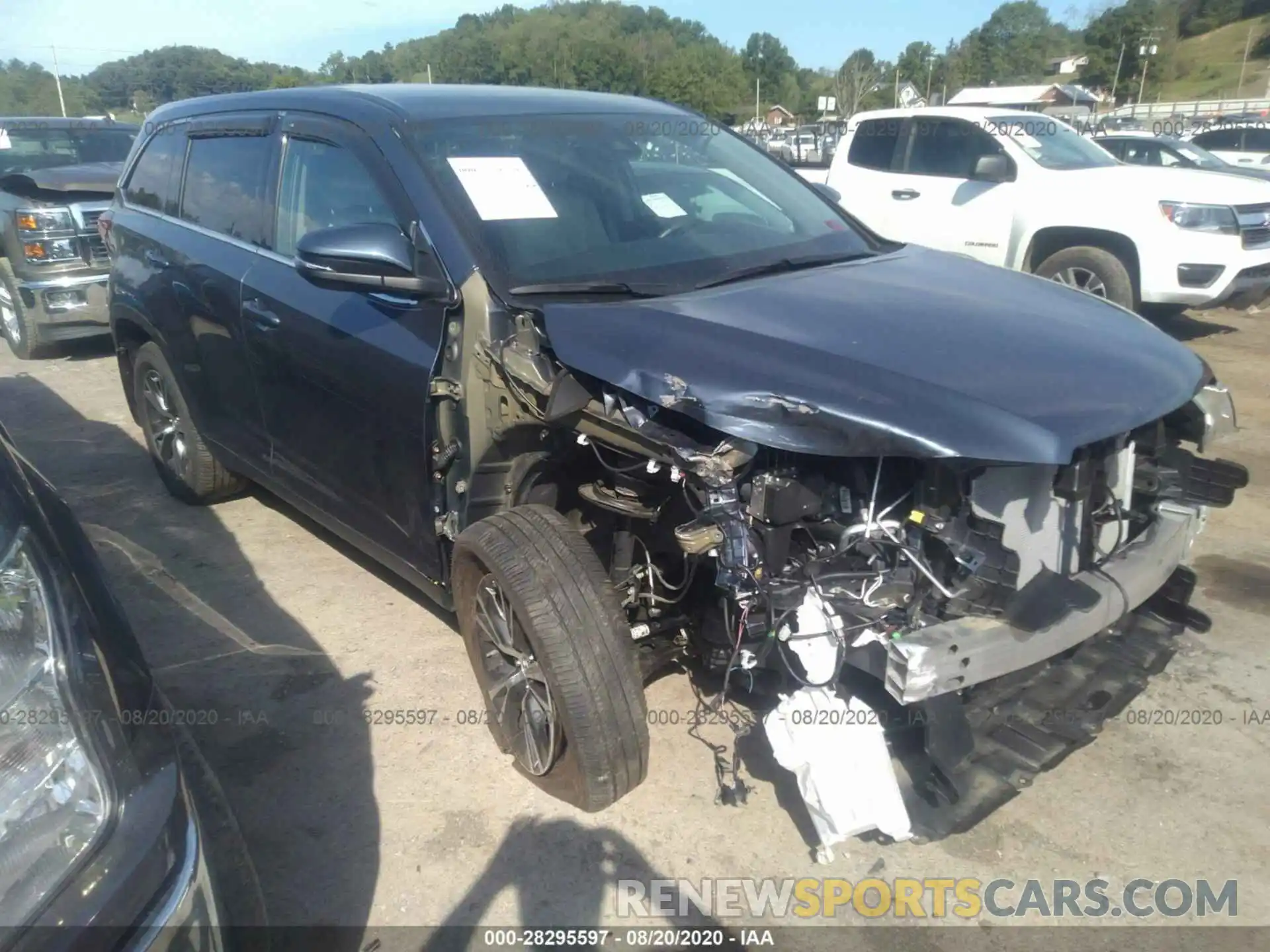 1 Photograph of a damaged car 5TDBZRFH4KS707389 TOYOTA HIGHLANDER 2019