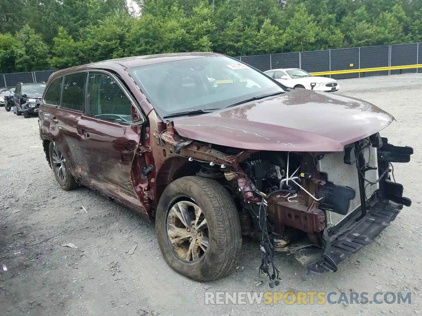 1 Photograph of a damaged car 5TDBZRFH4KS722202 TOYOTA HIGHLANDER 2019