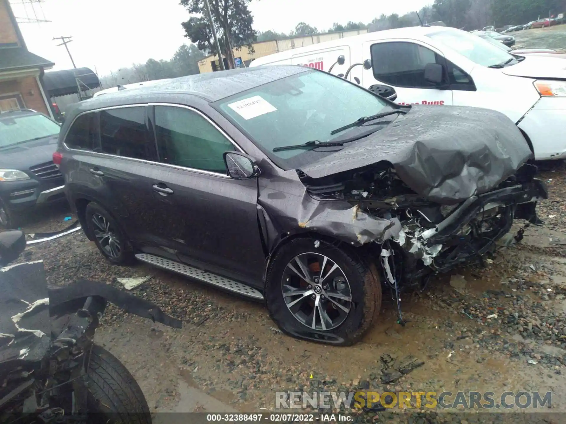 1 Photograph of a damaged car 5TDBZRFH4KS730509 TOYOTA HIGHLANDER 2019