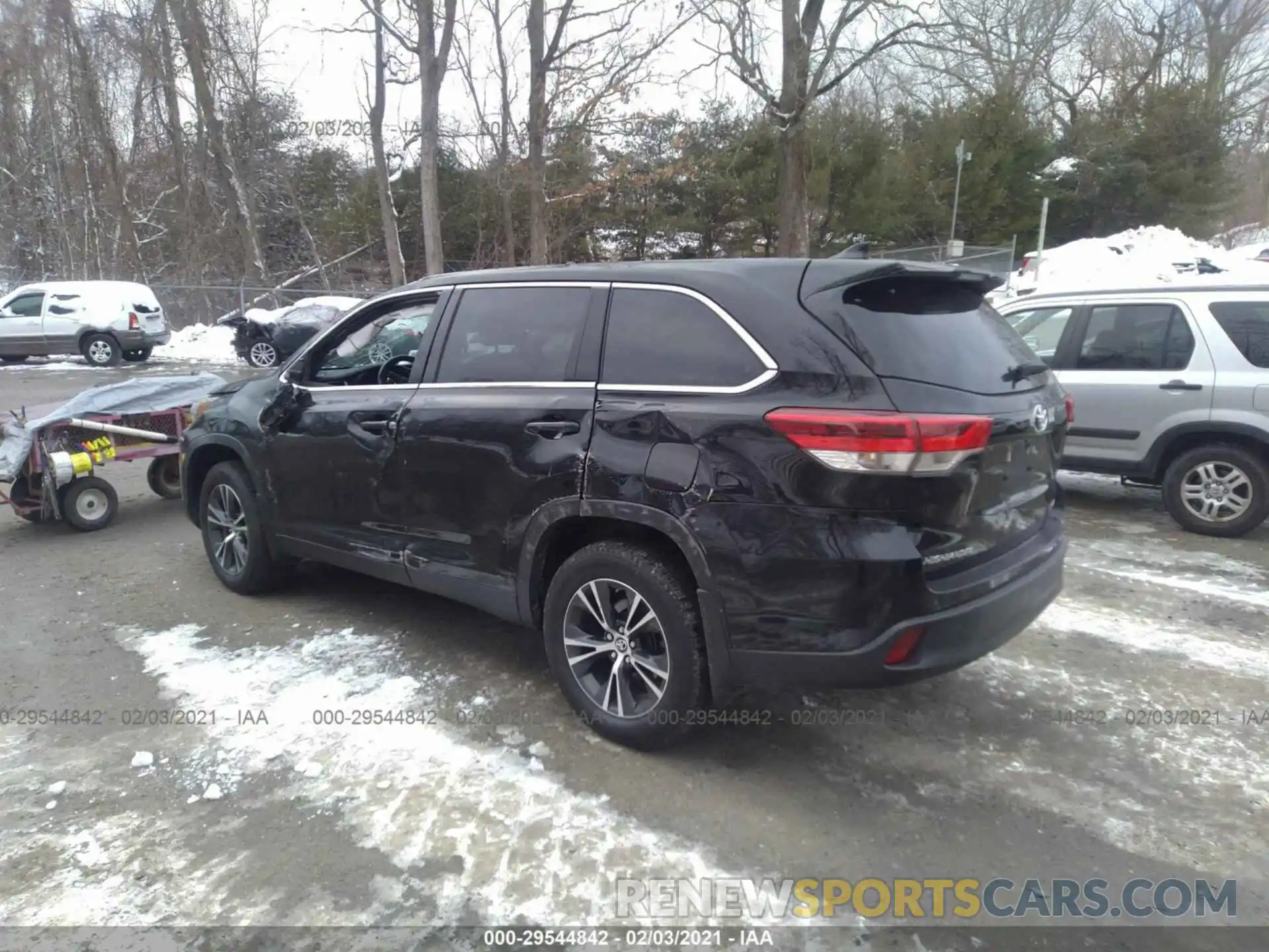 3 Photograph of a damaged car 5TDBZRFH4KS744829 TOYOTA HIGHLANDER 2019