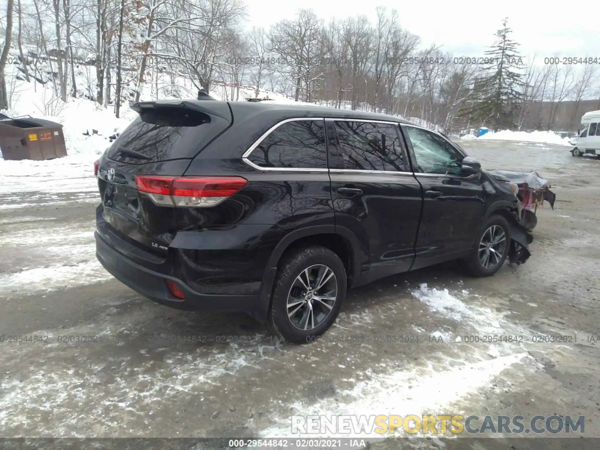 4 Фотография поврежденного автомобиля 5TDBZRFH4KS744829 TOYOTA HIGHLANDER 2019