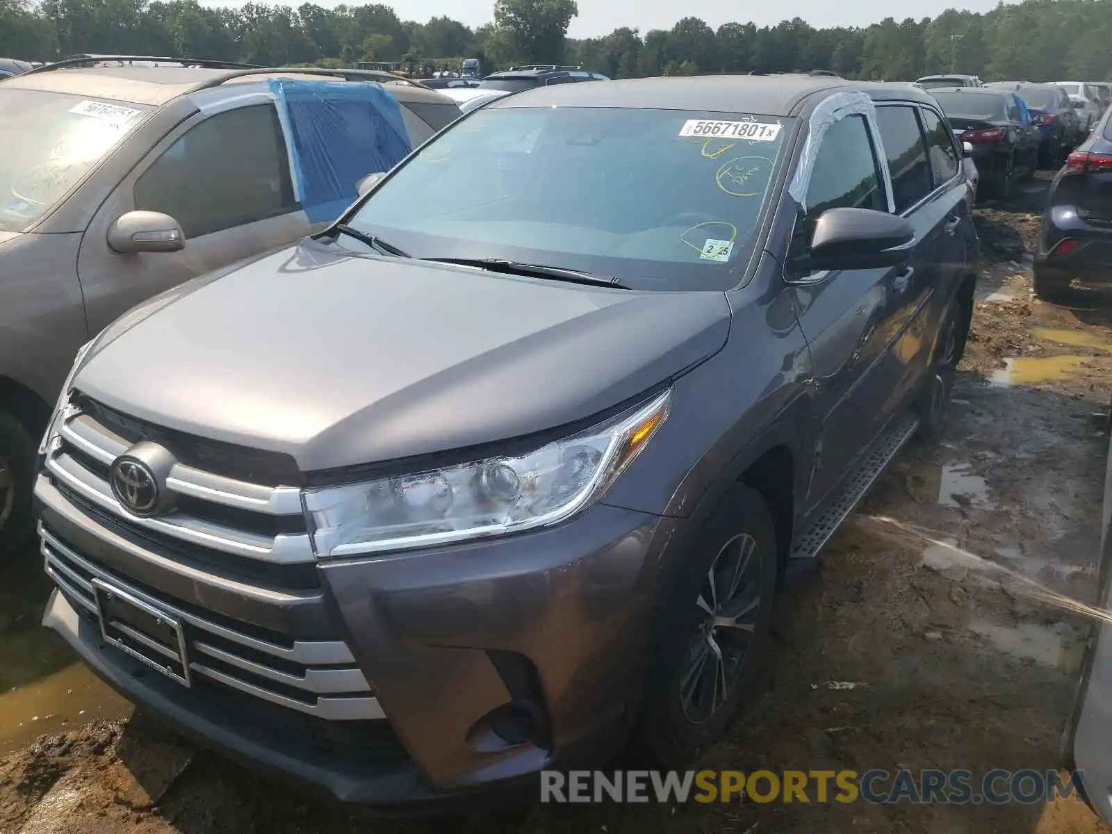 2 Photograph of a damaged car 5TDBZRFH4KS746872 TOYOTA HIGHLANDER 2019