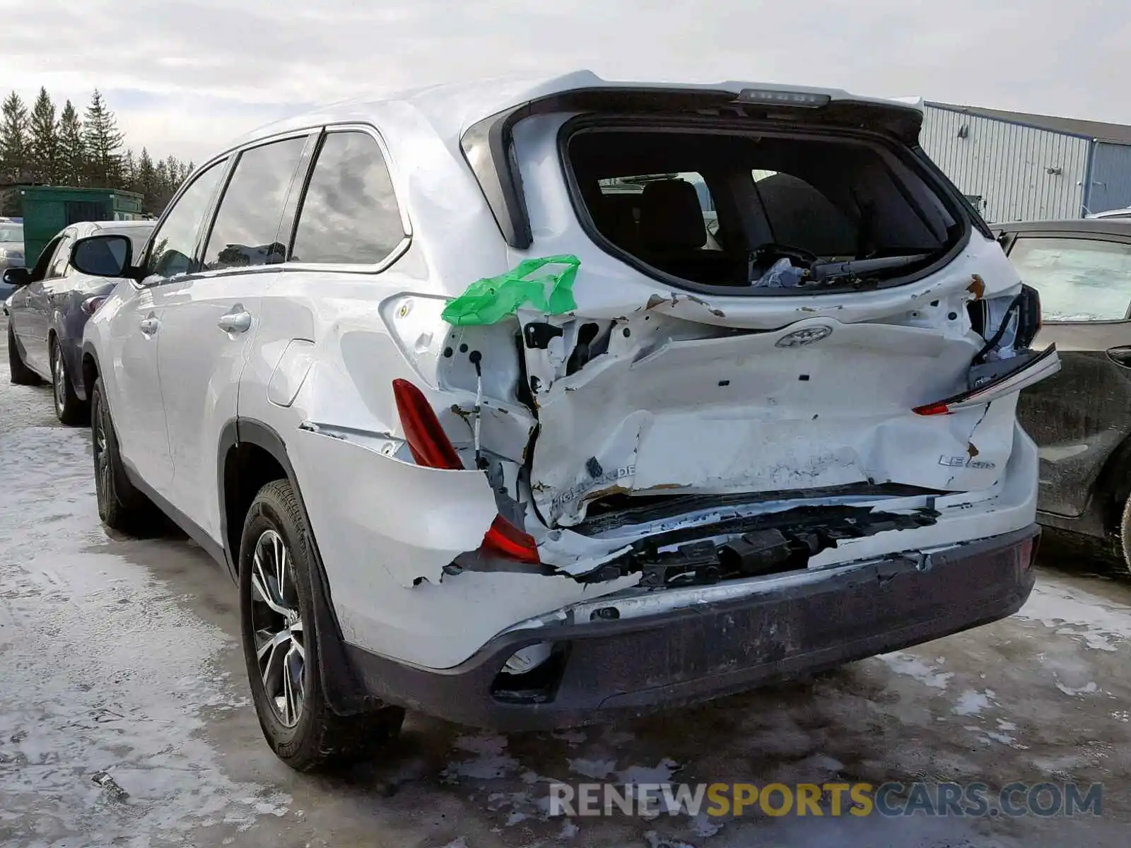 3 Photograph of a damaged car 5TDBZRFH4KS915448 TOYOTA HIGHLANDER 2019